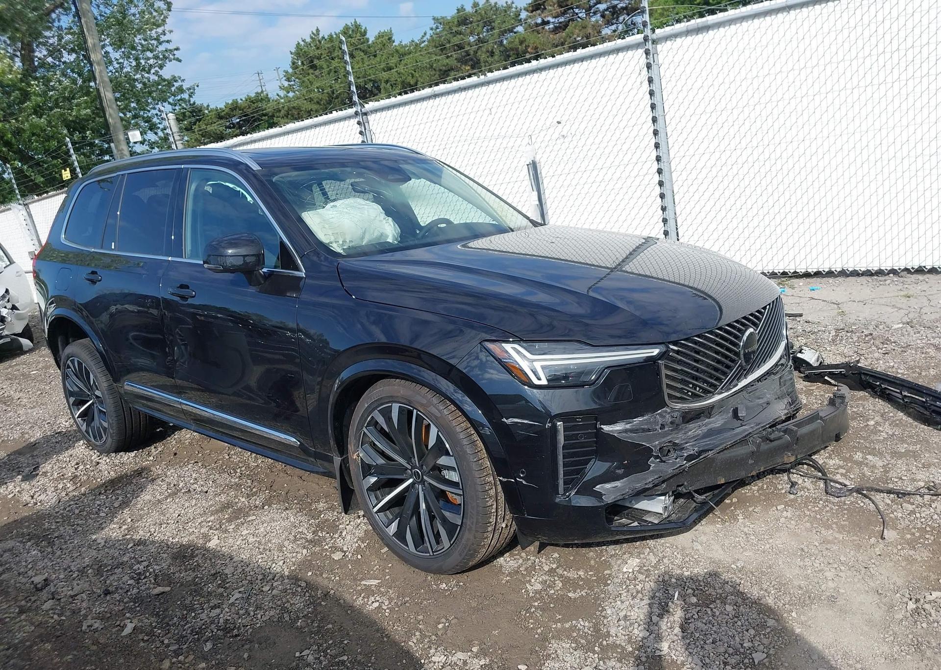 2025 VOLVO XC90 PLUS
