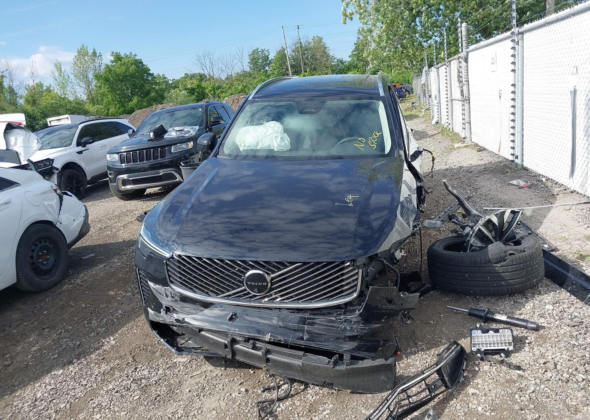 2025 VOLVO XC90 PLUS
