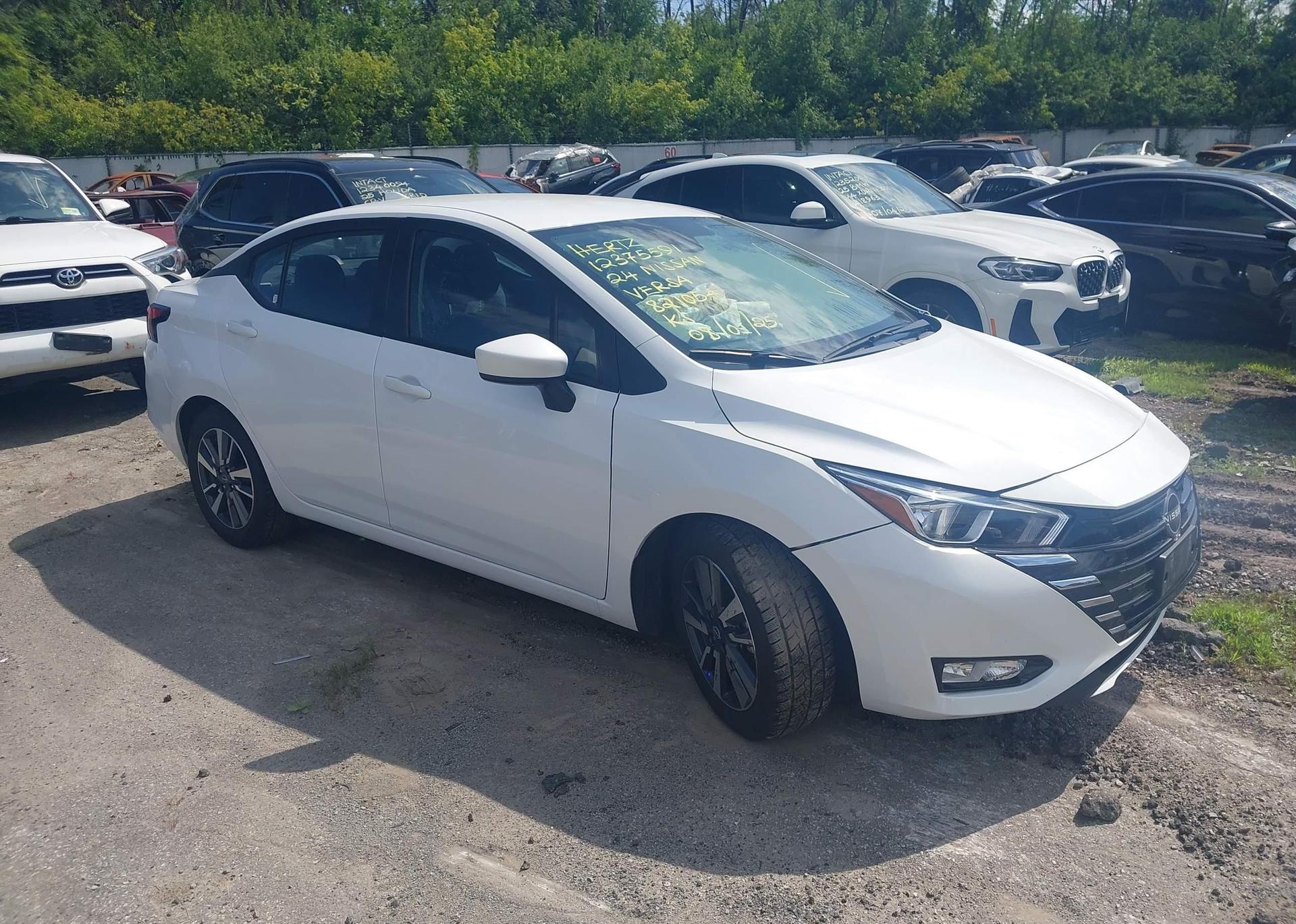 2024 NISSAN VERSA SV