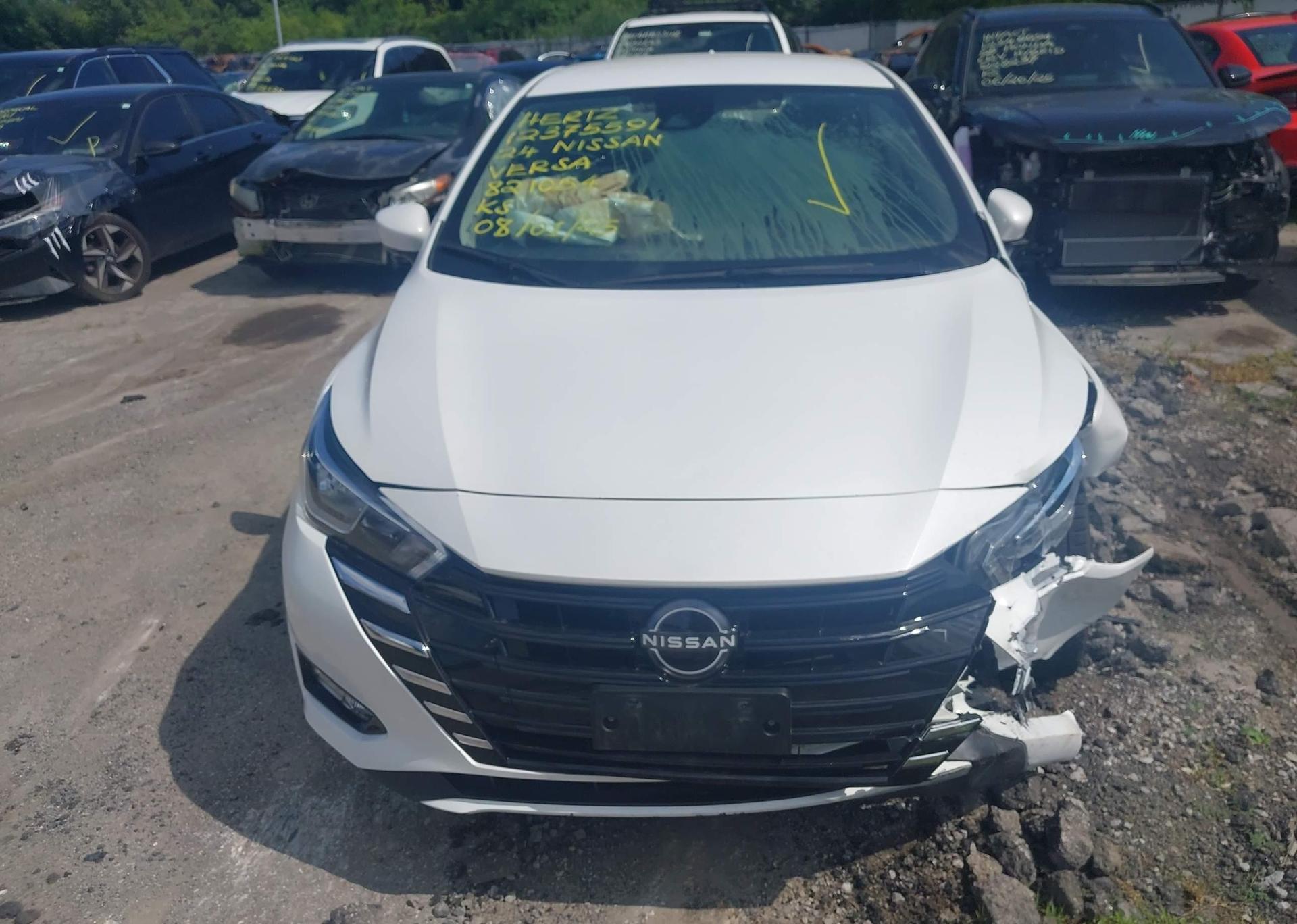 2024 NISSAN VERSA SV