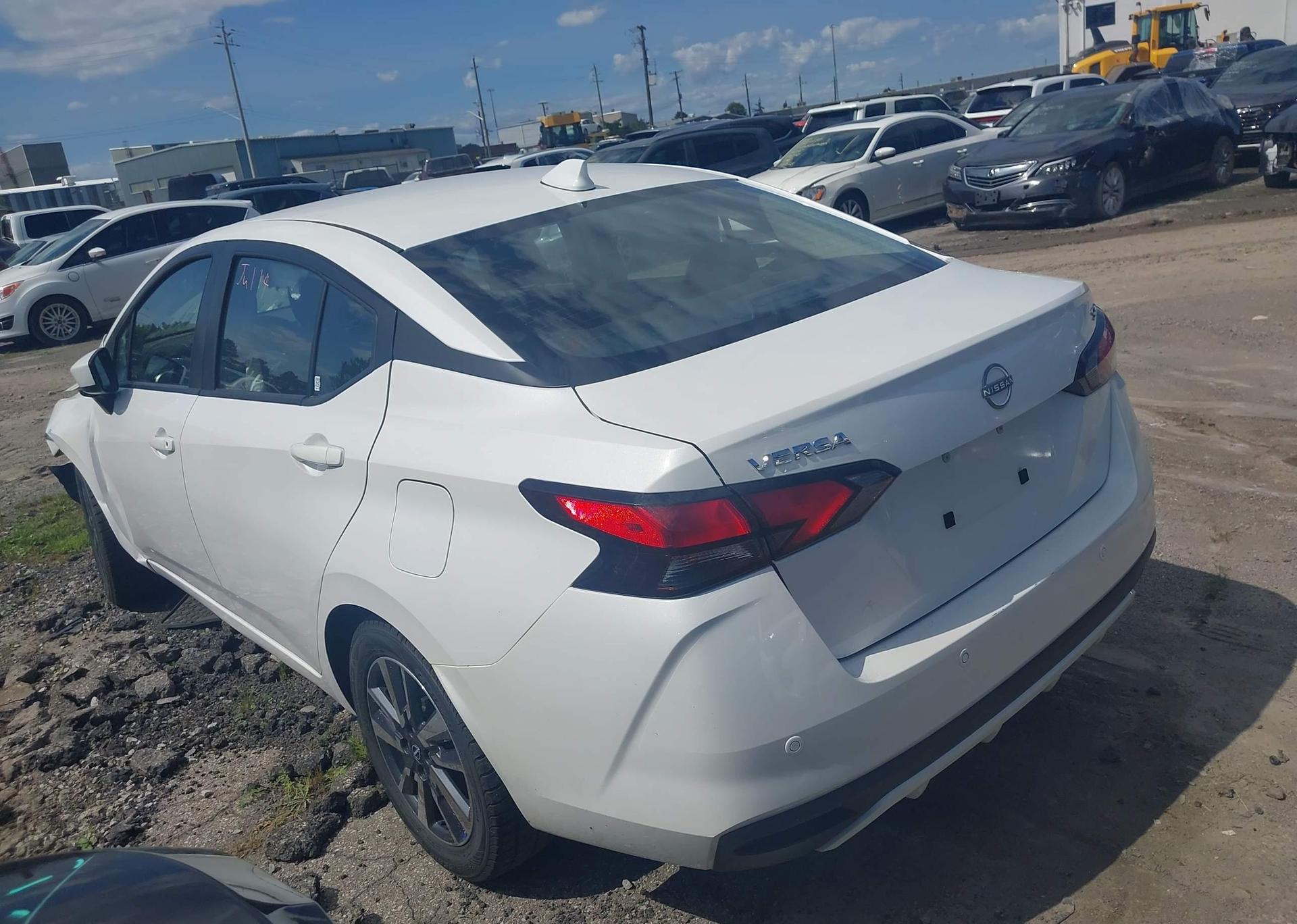 2024 NISSAN VERSA SV