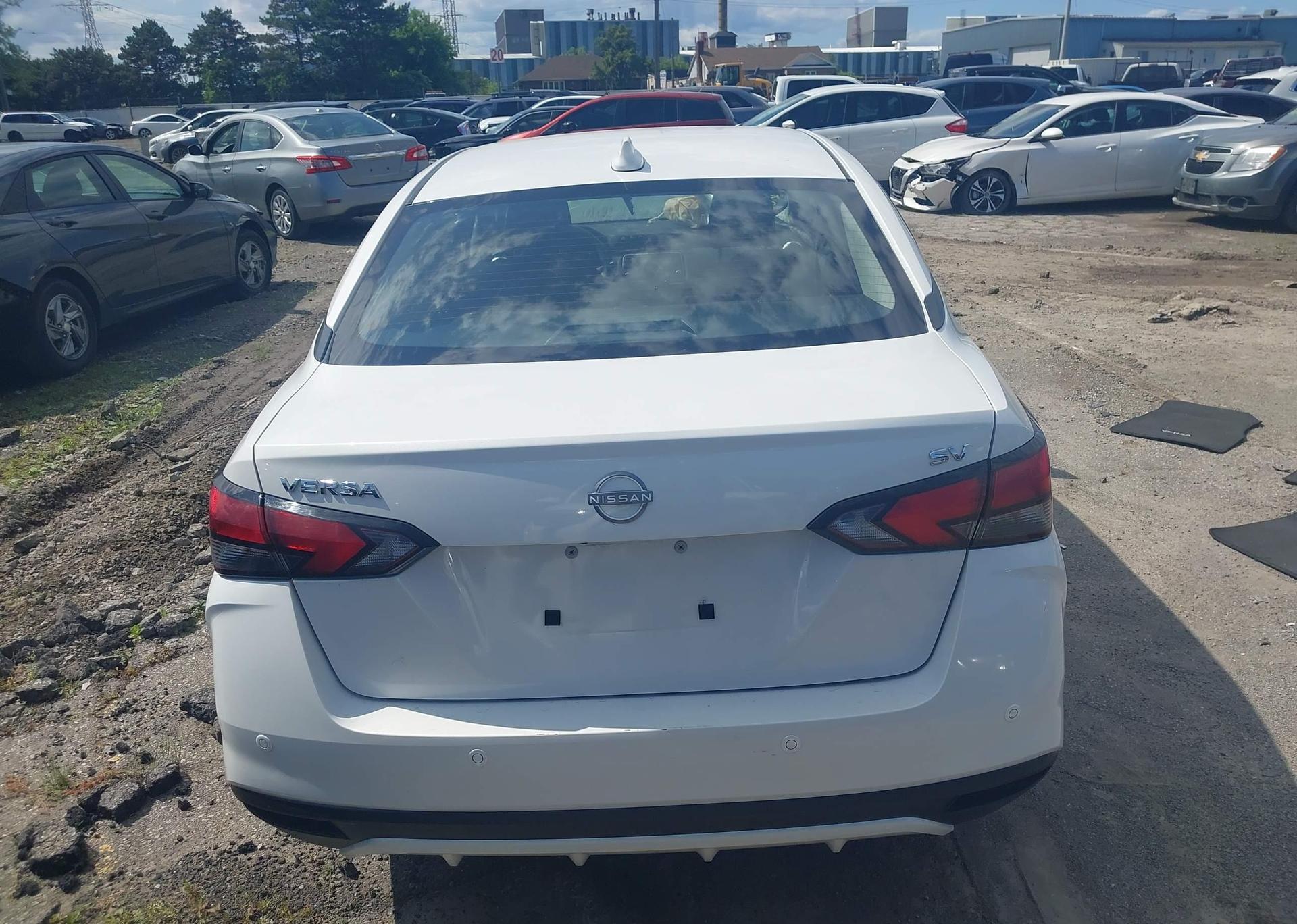 2024 NISSAN VERSA SV