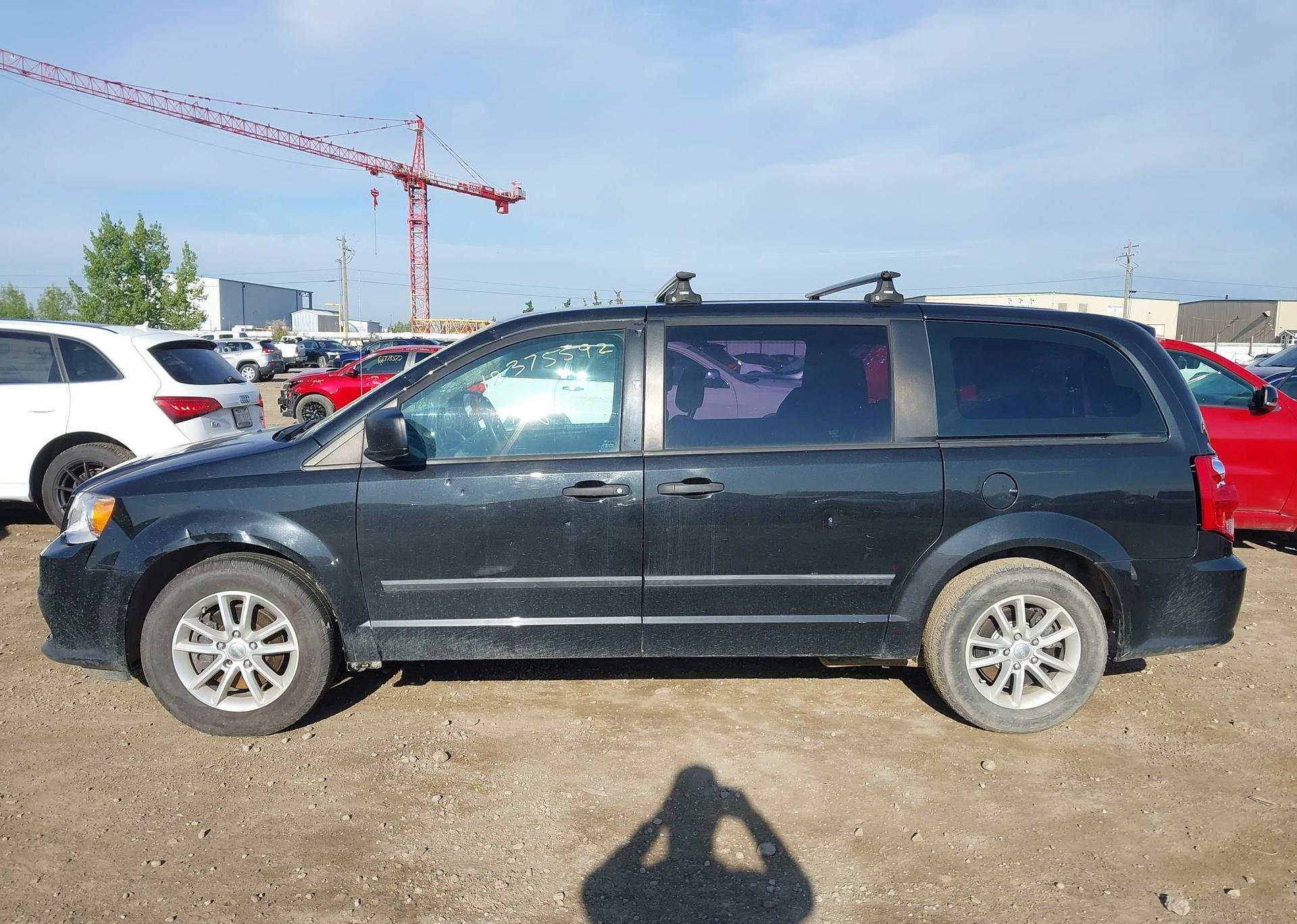 2015 DODGE GRAND CARAVAN SE