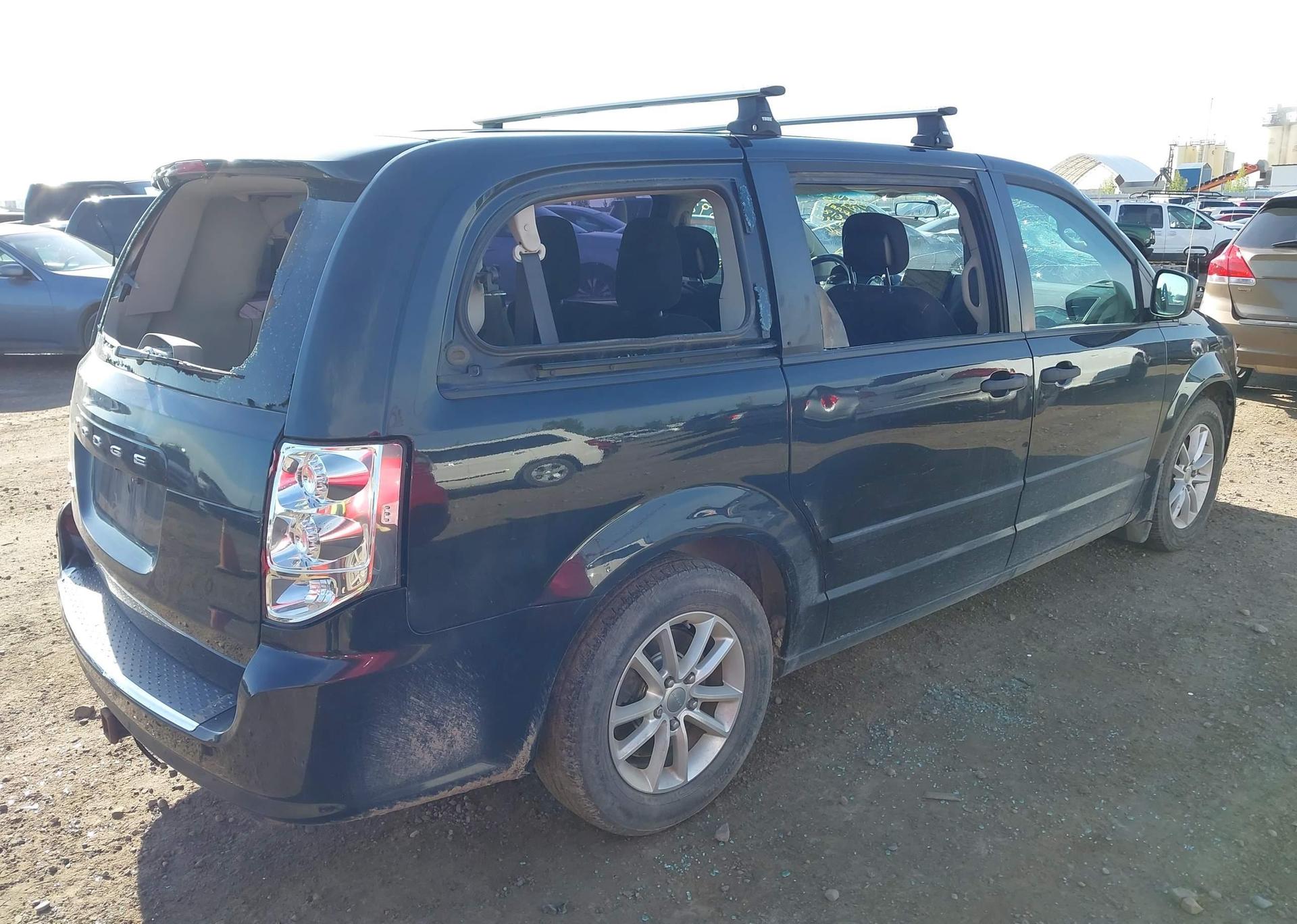 2015 DODGE GRAND CARAVAN SE
