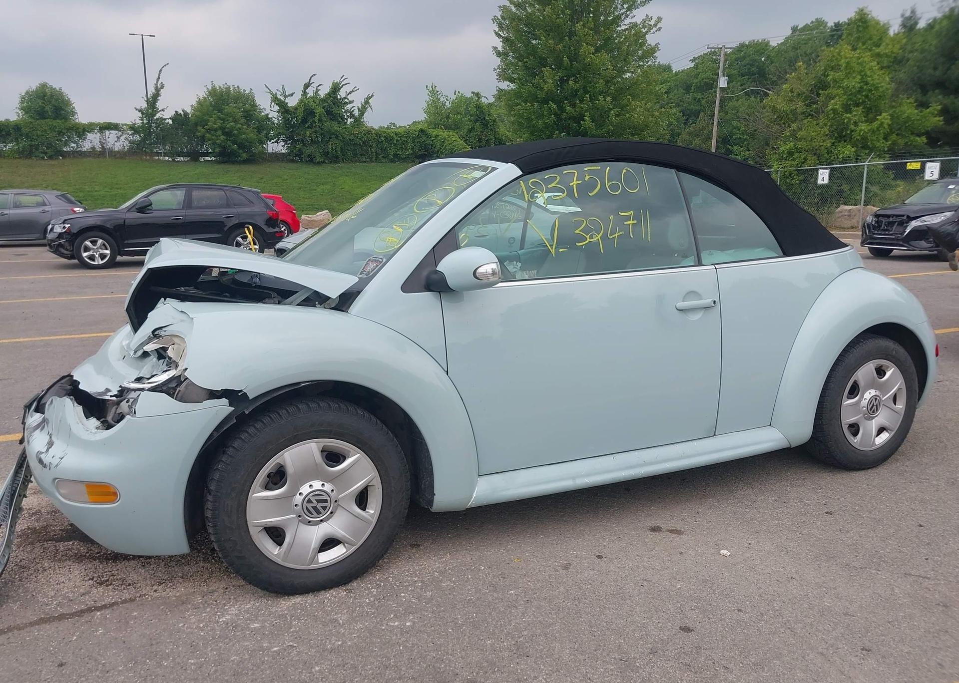 2004 VOLKSWAGEN NEW BEETLE GLS