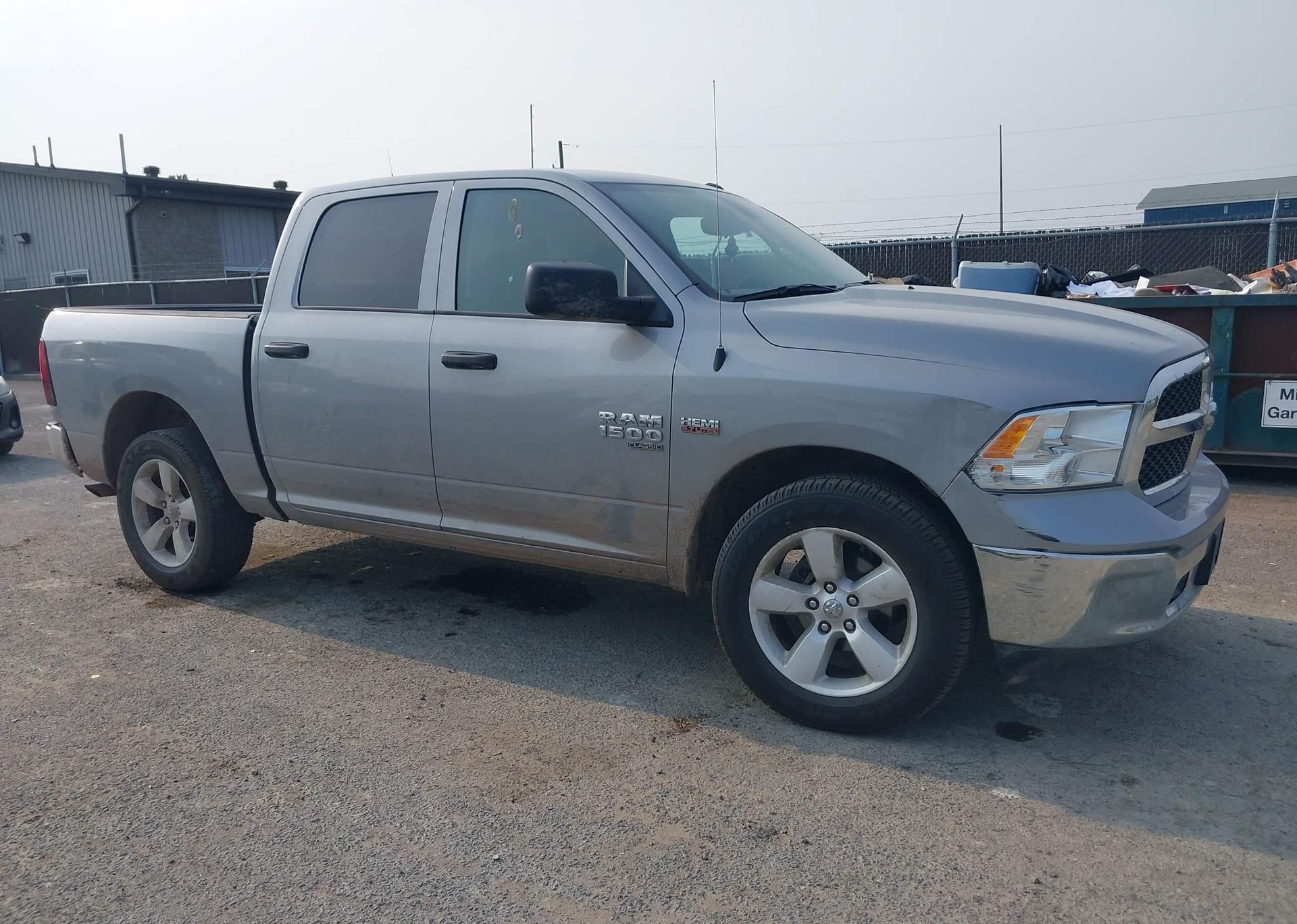 2023 RAM 1500 CLASSIC SLT