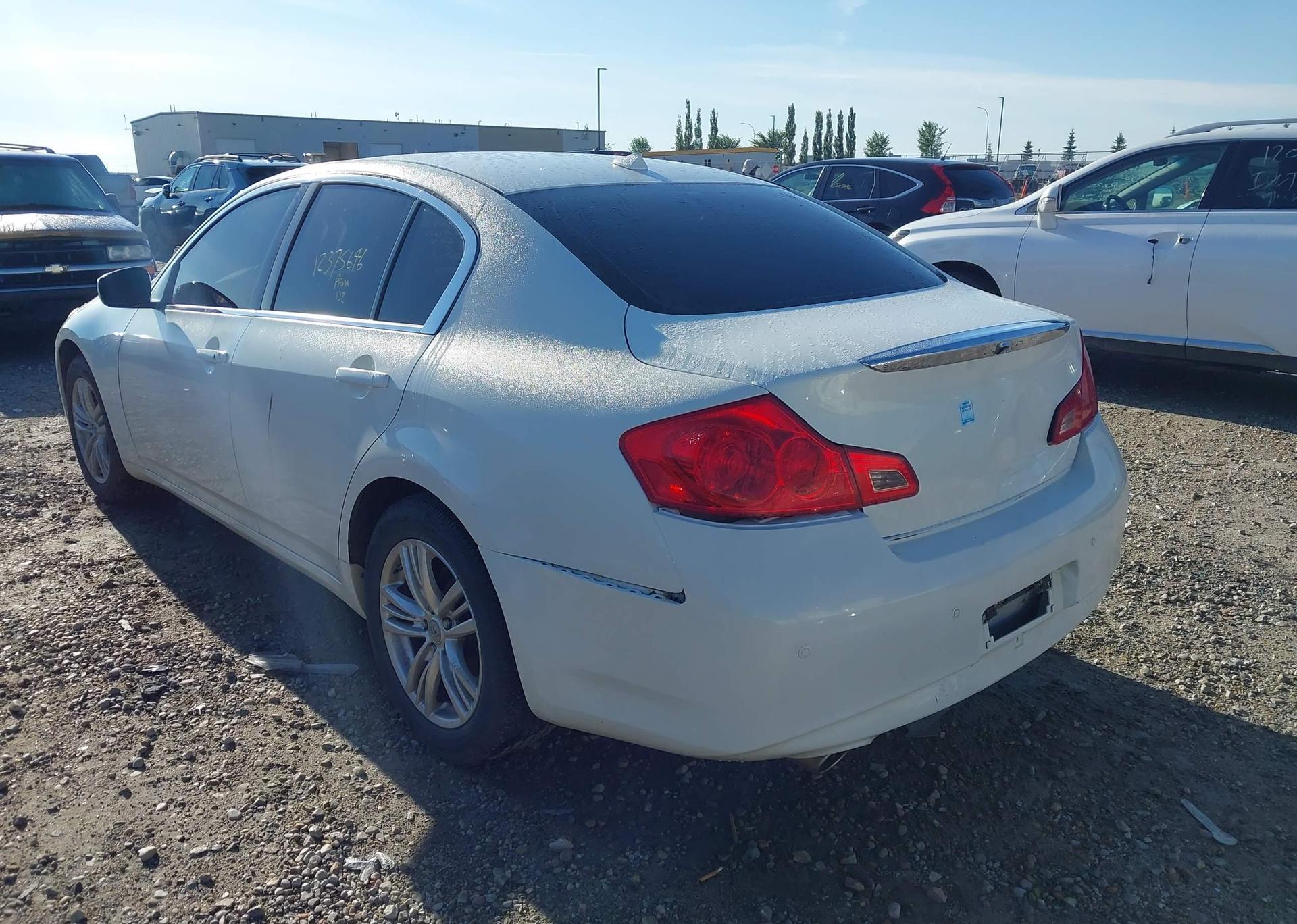 2010 INFINITI G37X