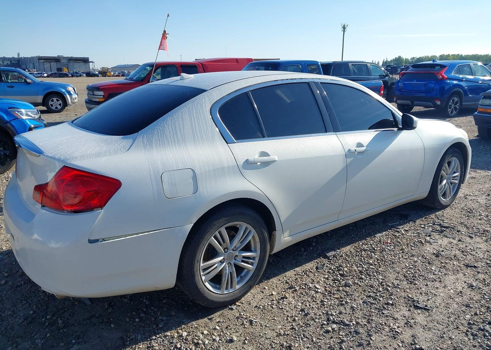 2010 INFINITI G37X
