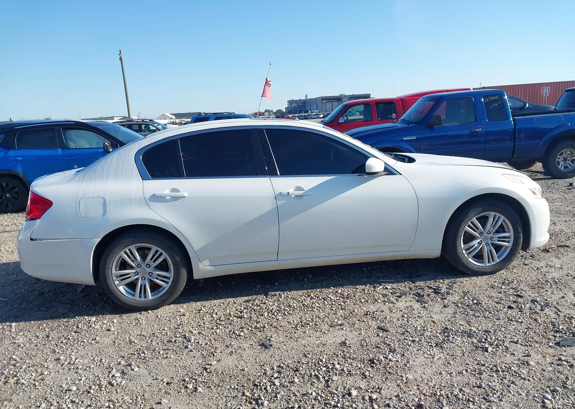 2010 INFINITI G37X