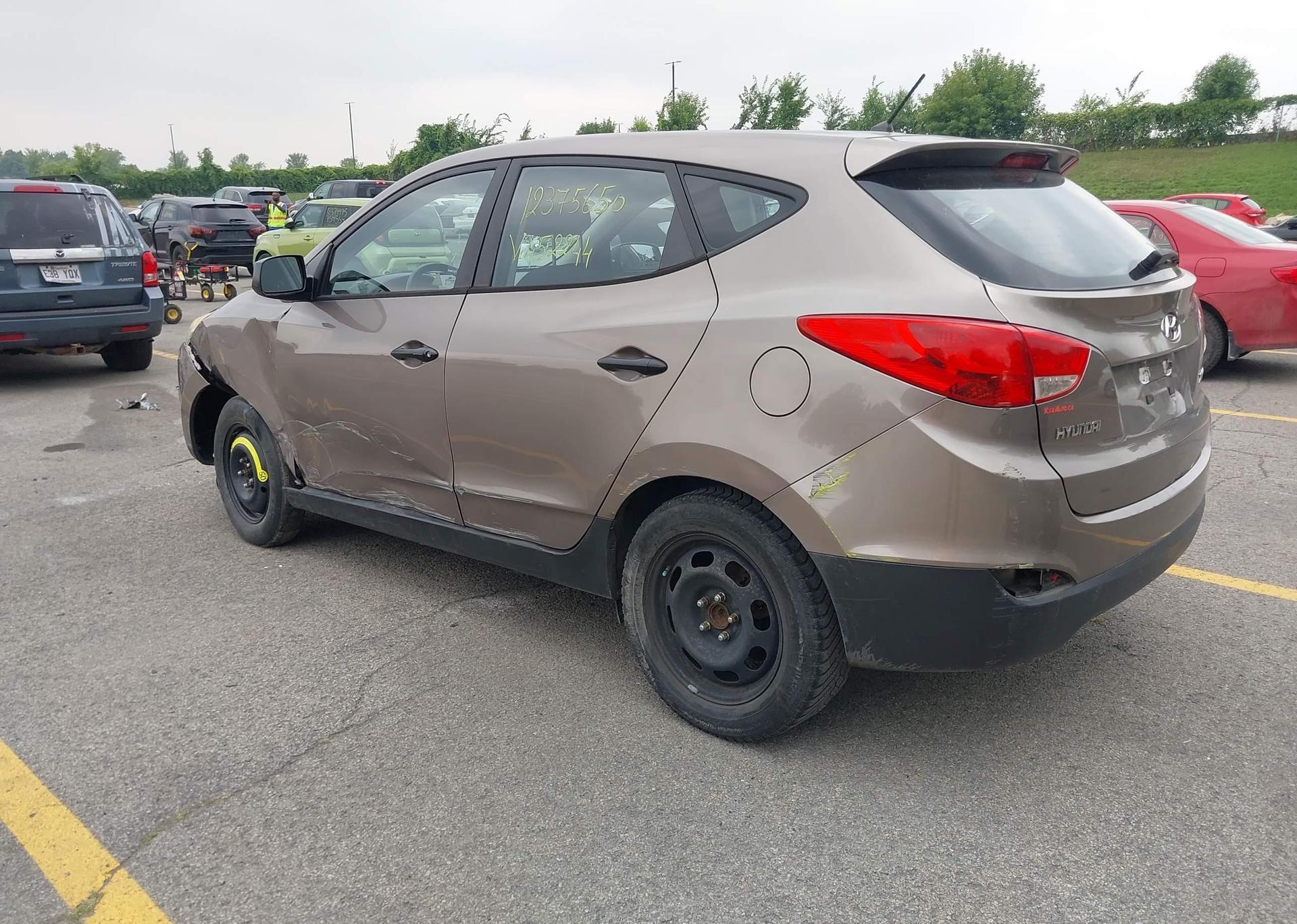 2012 HYUNDAI TUCSON GL