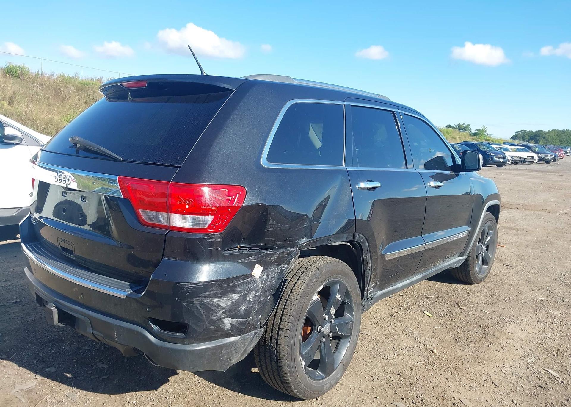 2011 JEEP GRAND CHEROKEE LIMITED