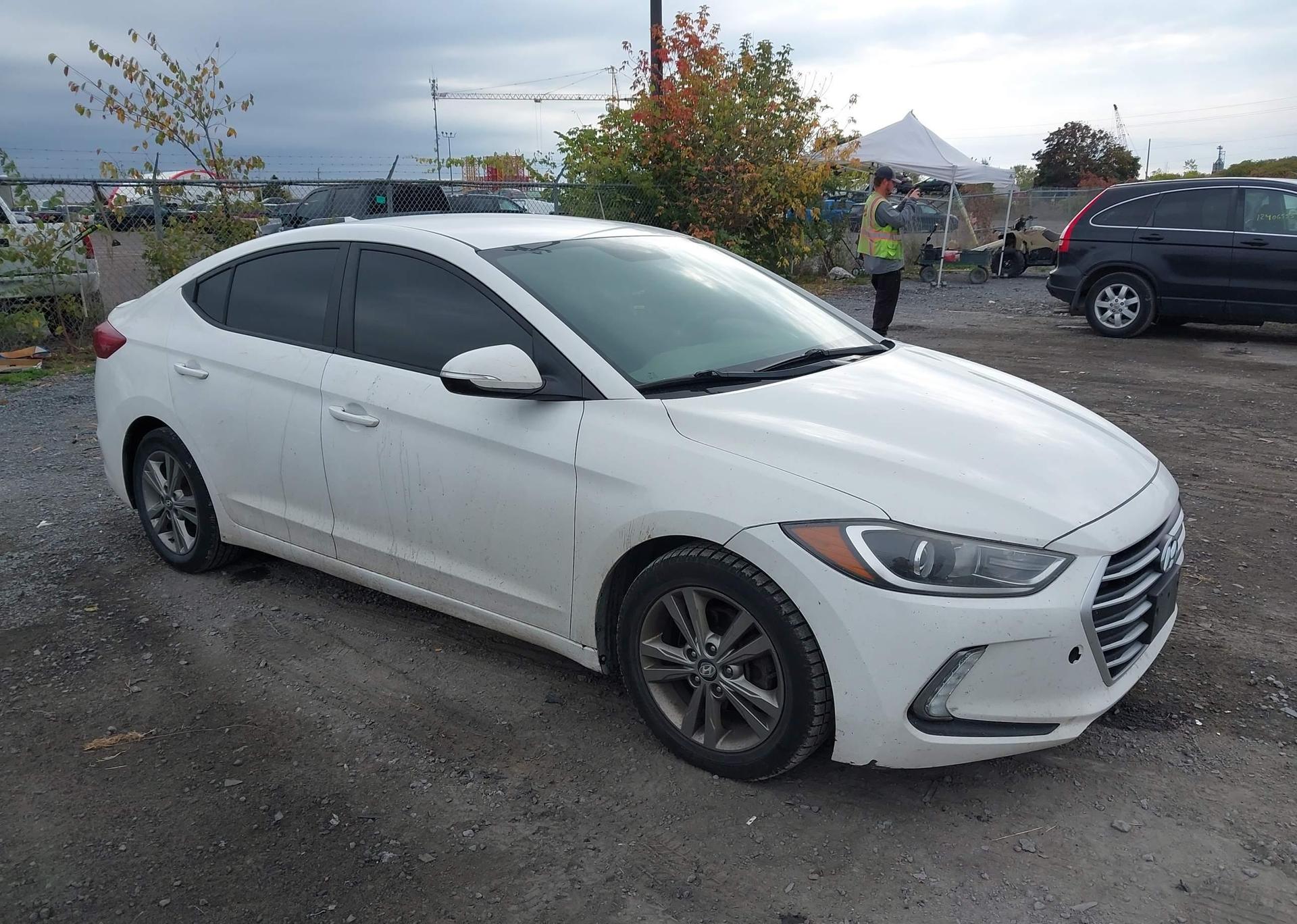 2017 HYUNDAI ELANTRA GL