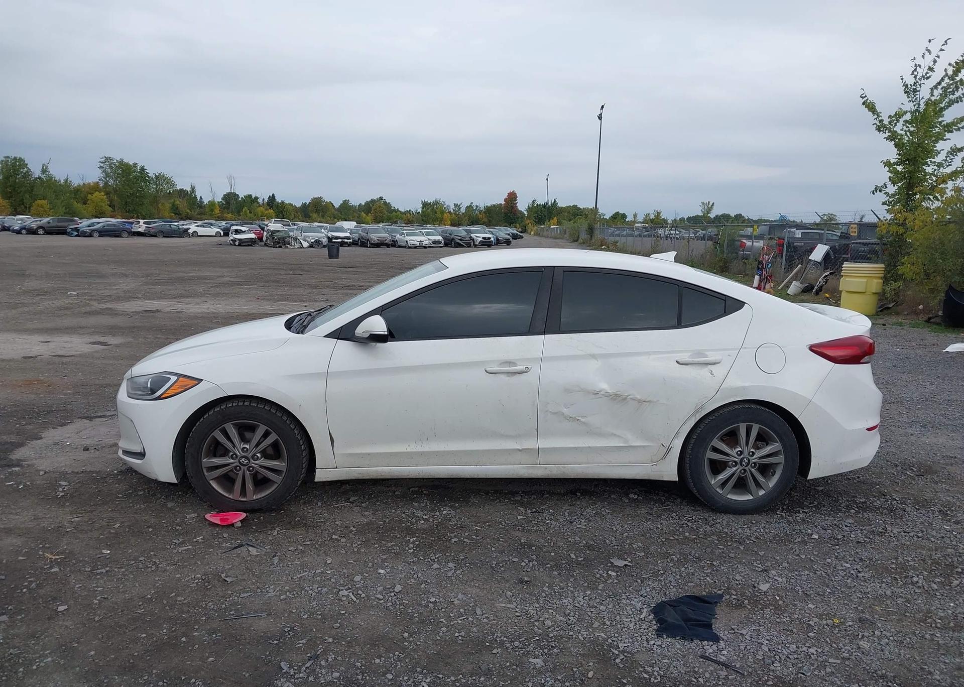 2017 HYUNDAI ELANTRA GL