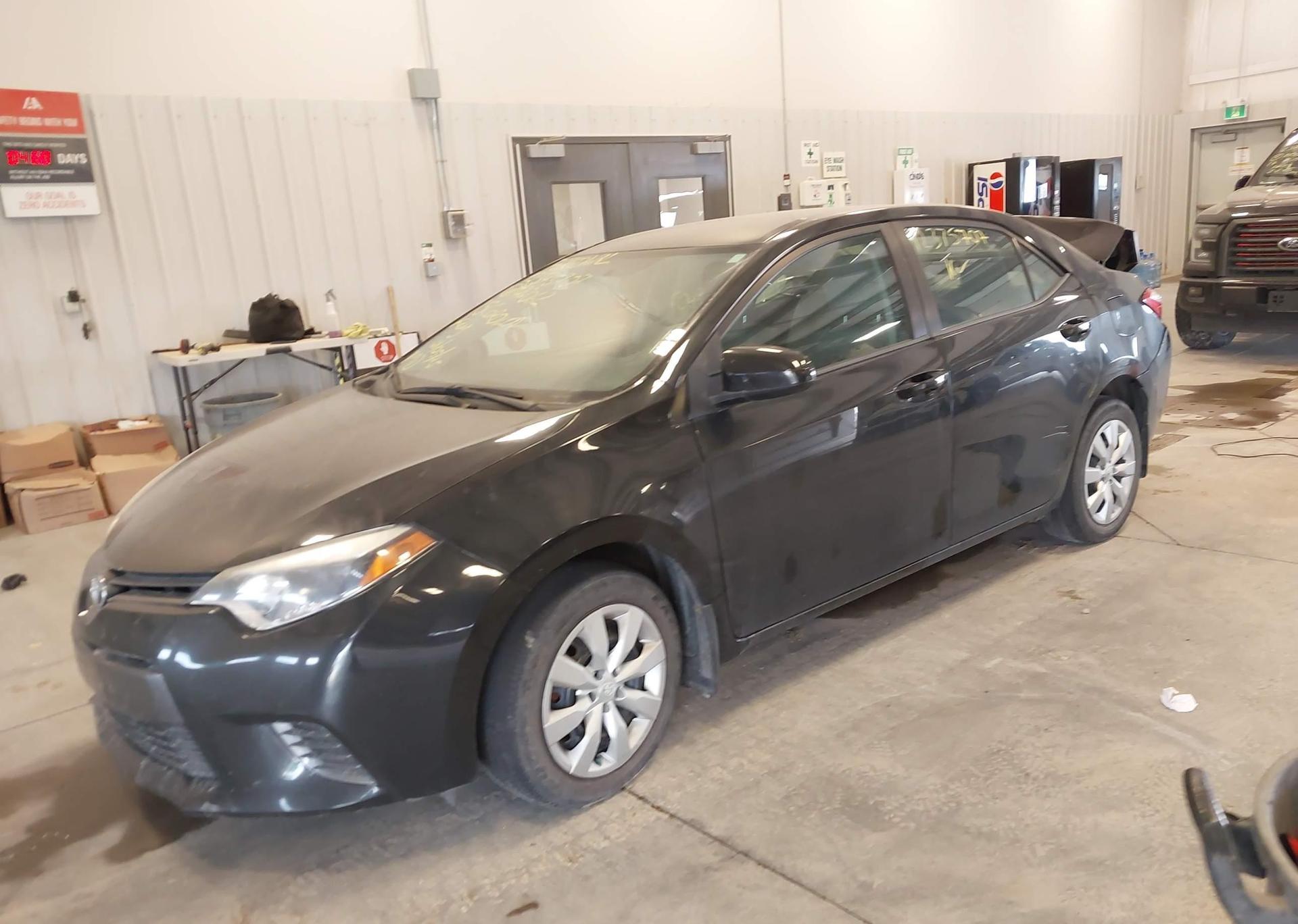 2015 TOYOTA COROLLA LE