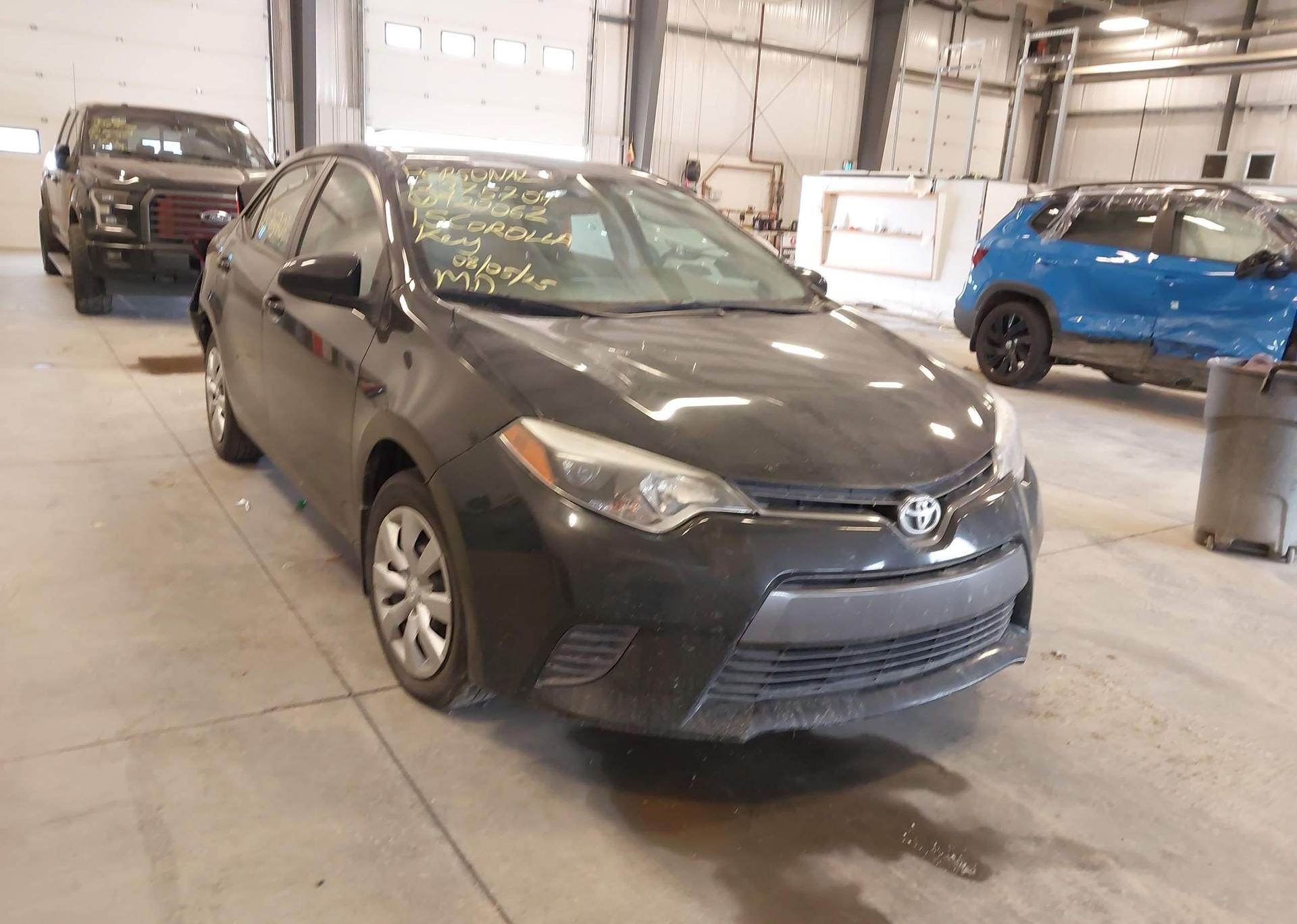 2015 TOYOTA COROLLA LE