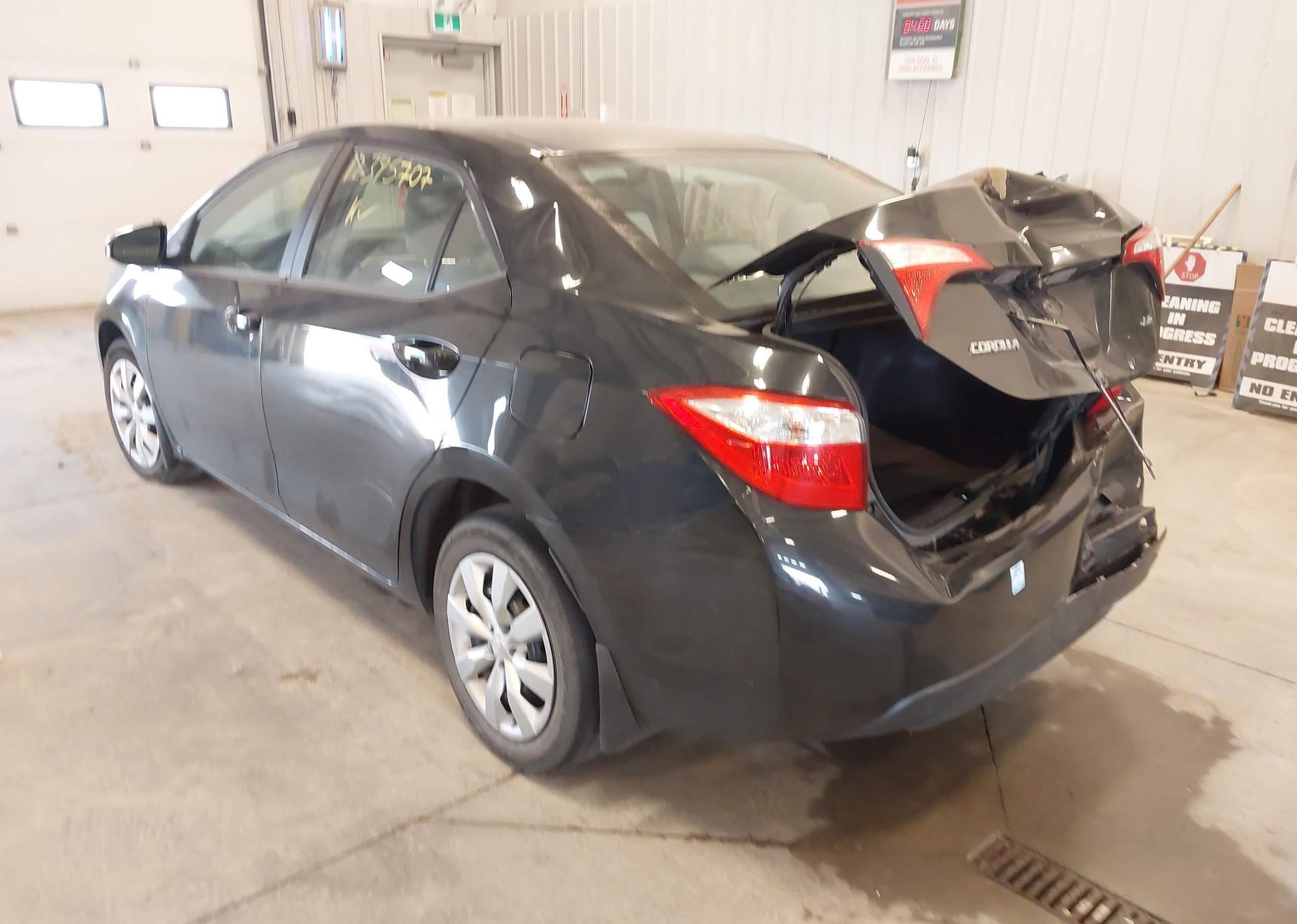 2015 TOYOTA COROLLA LE