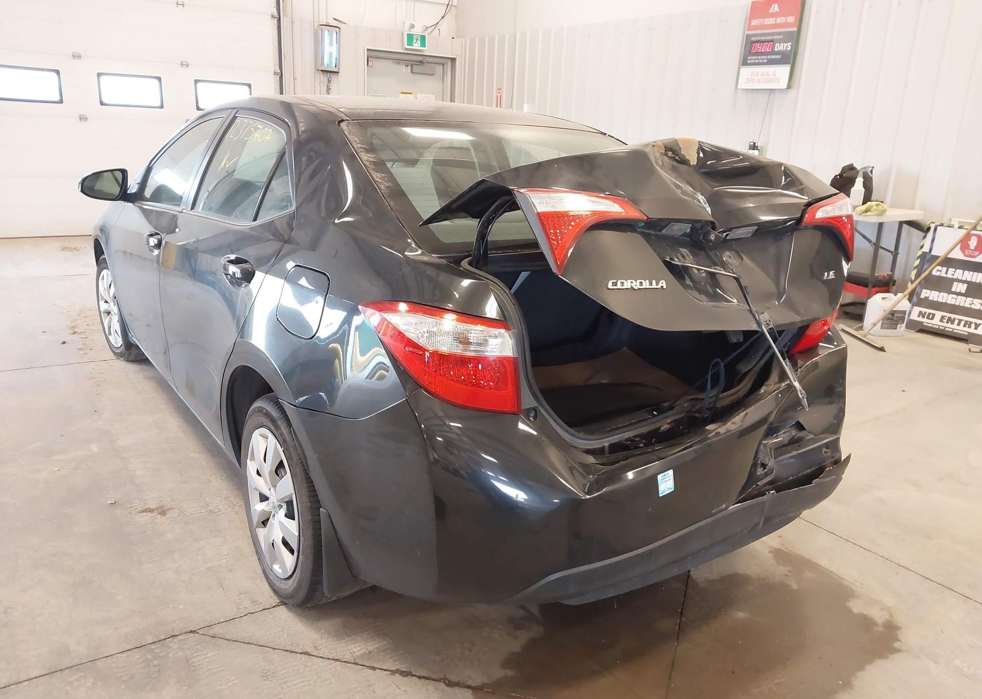 2015 TOYOTA COROLLA LE