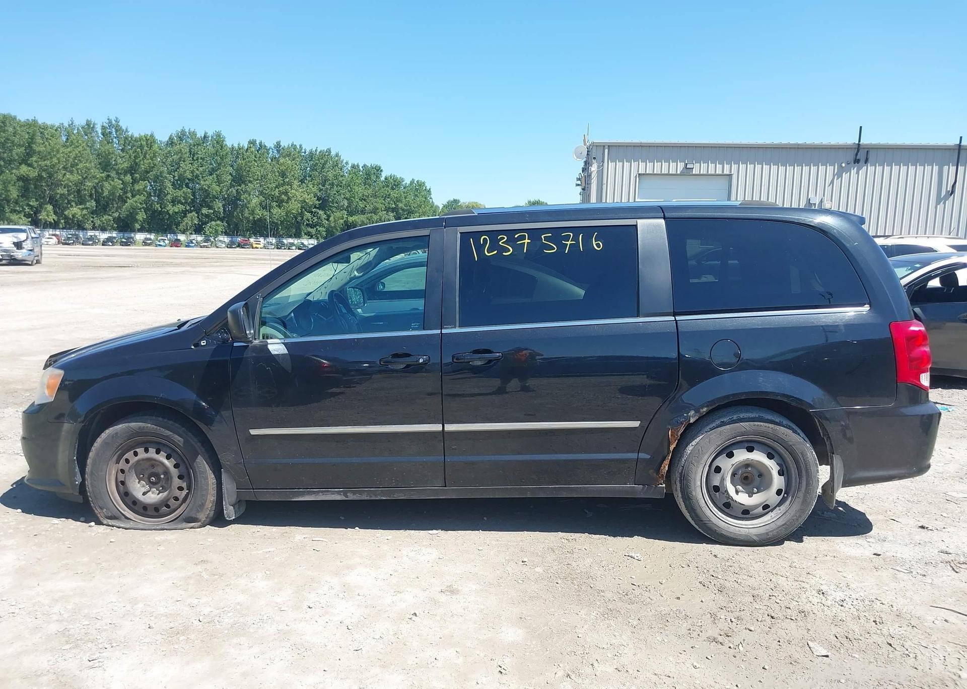 2011 DODGE GRAND CARAVAN CREW