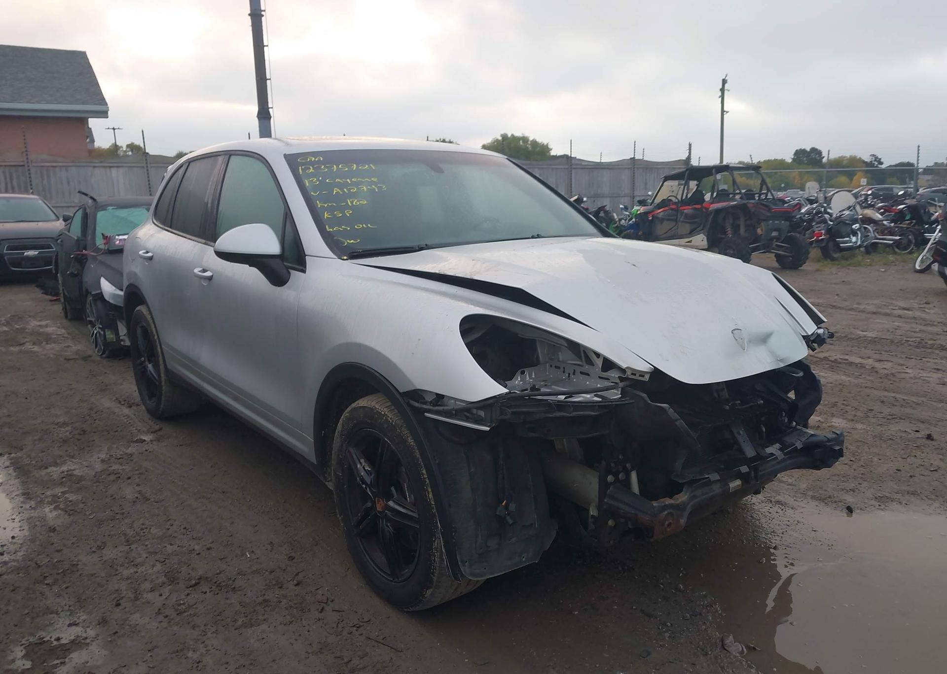 2013 PORSCHE CAYENNE