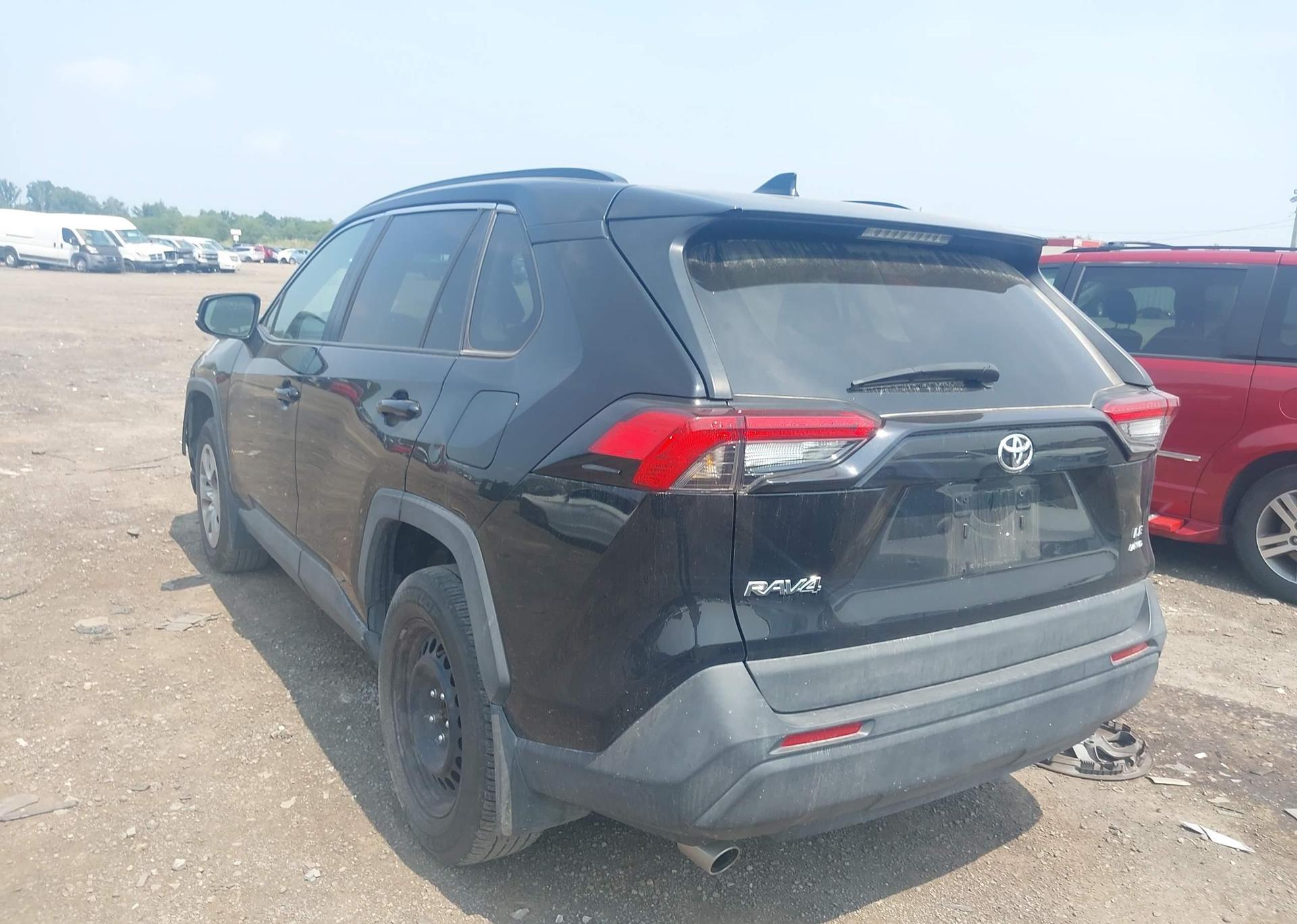 2021 TOYOTA RAV4 LE