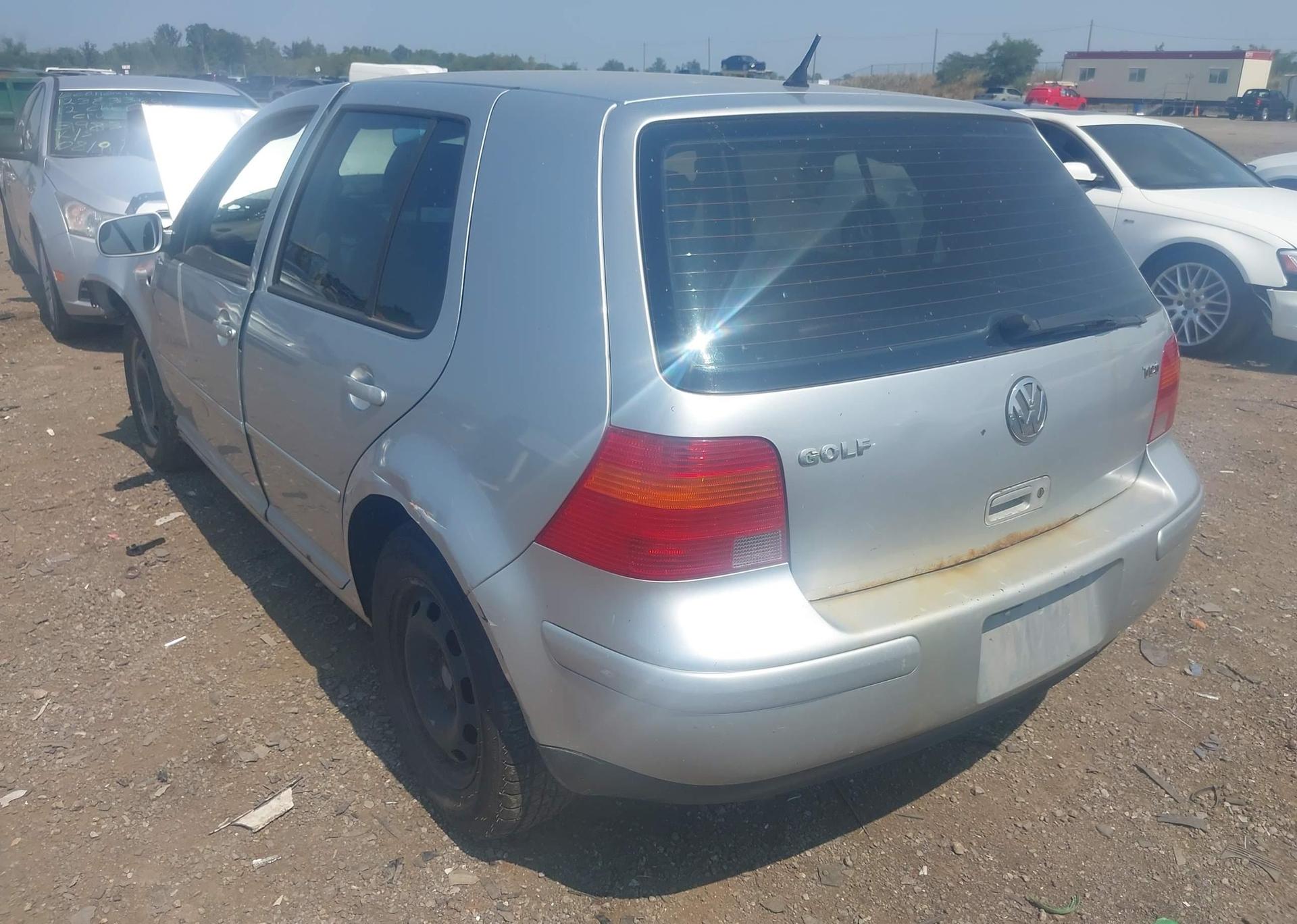 2002 VOLKSWAGEN GOLF
