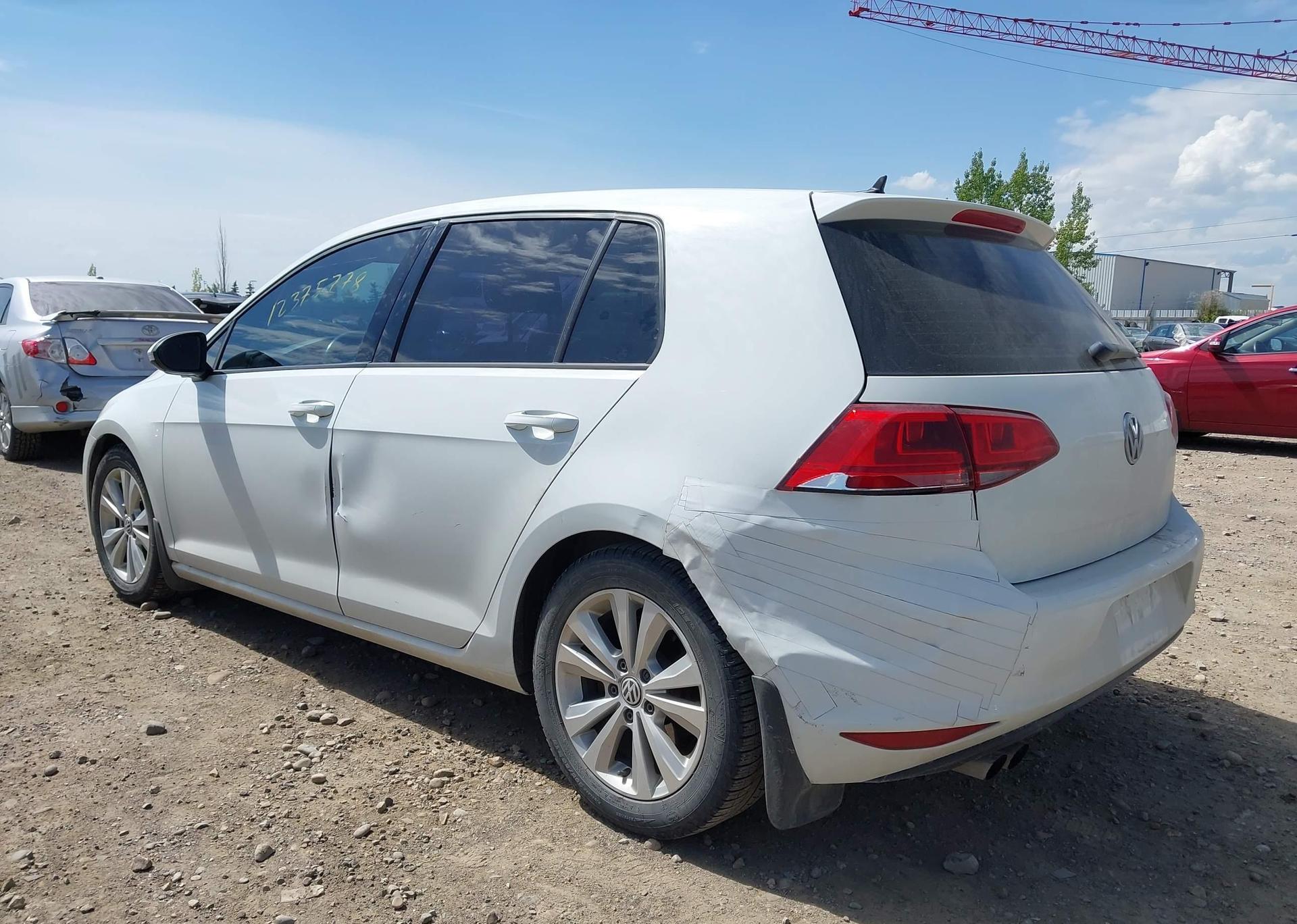 2016 VOLKSWAGEN GOLF S