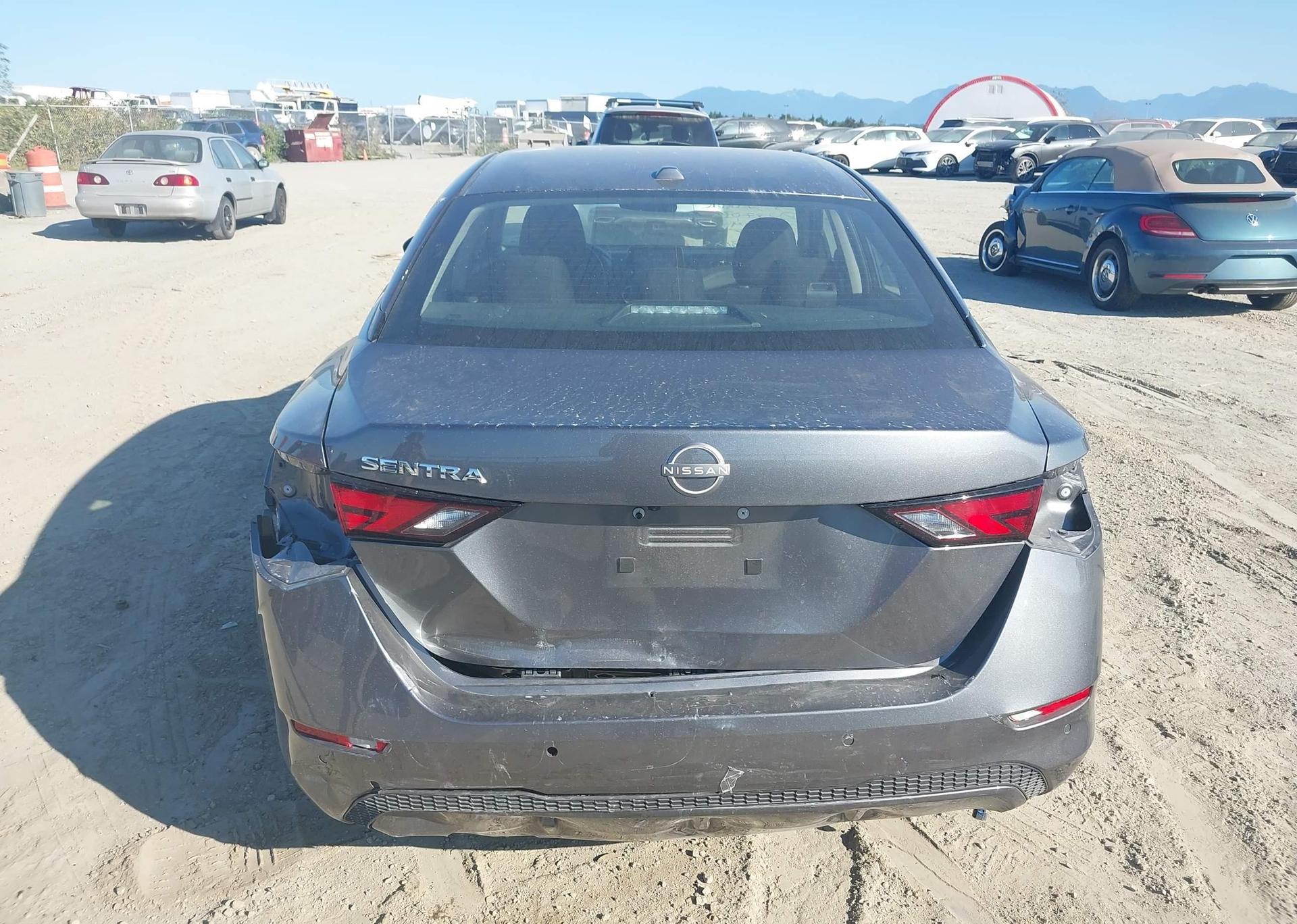 2025 NISSAN SENTRA SV