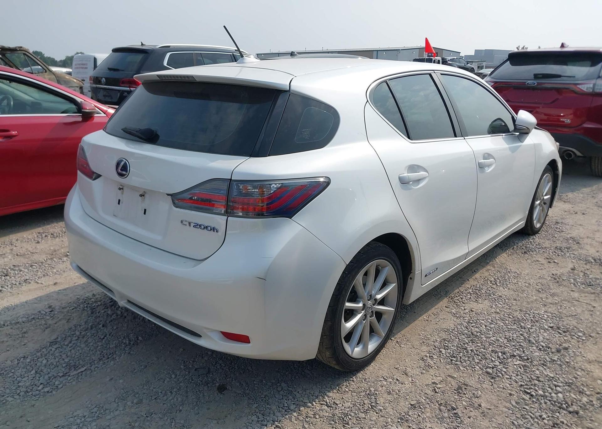 2011 LEXUS CT 200H