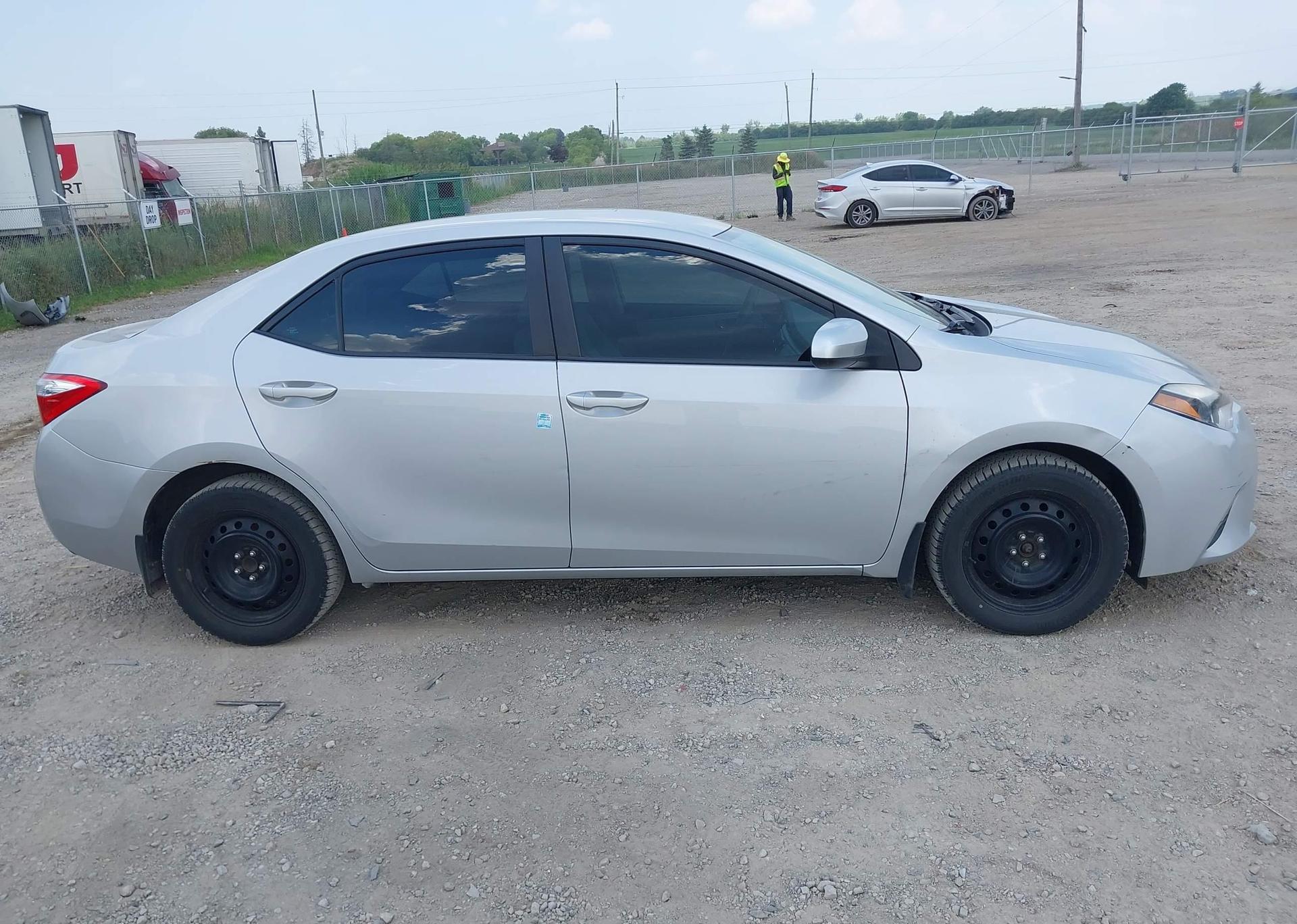 2014 TOYOTA COROLLA LE