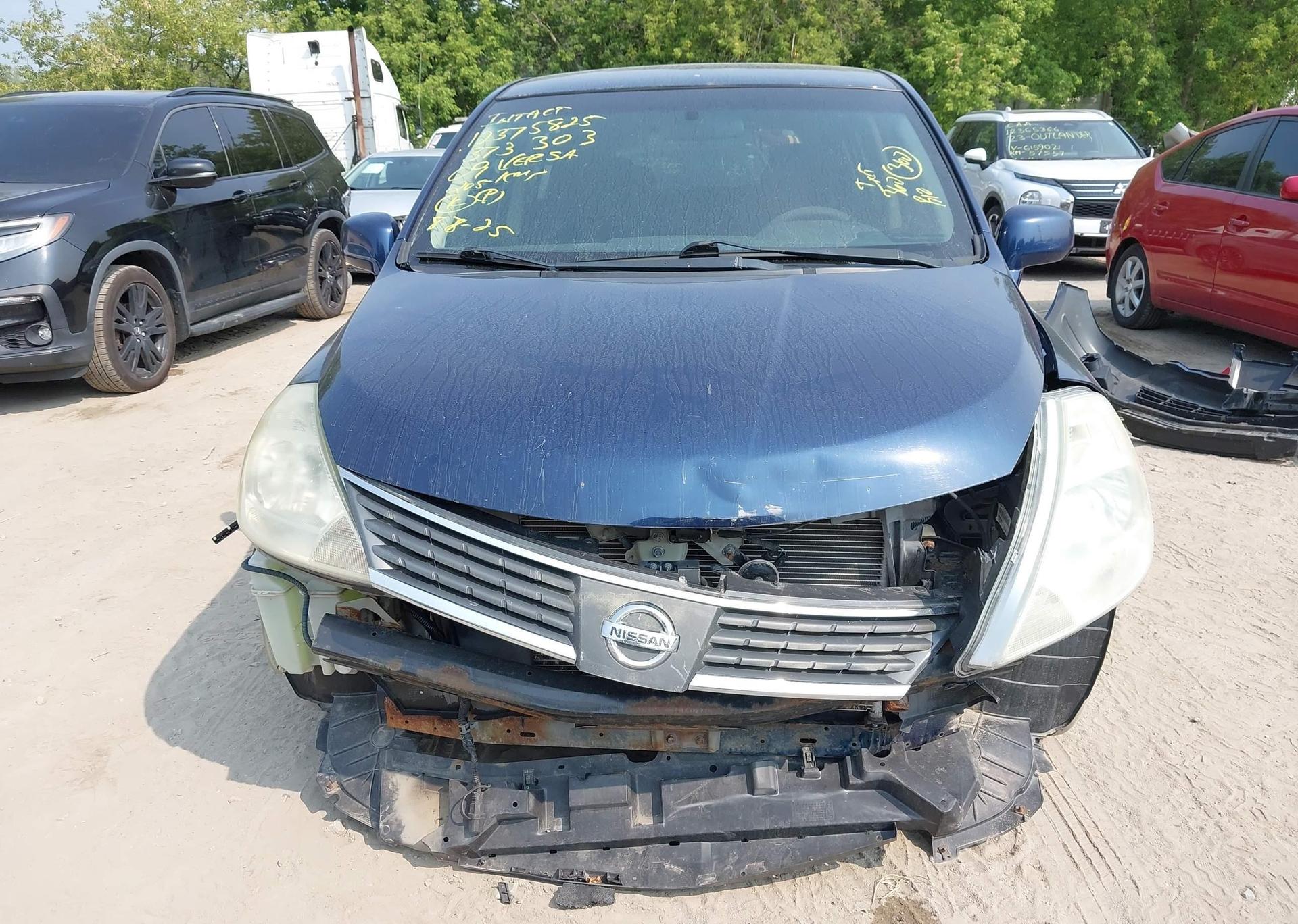 2009 NISSAN VERSA