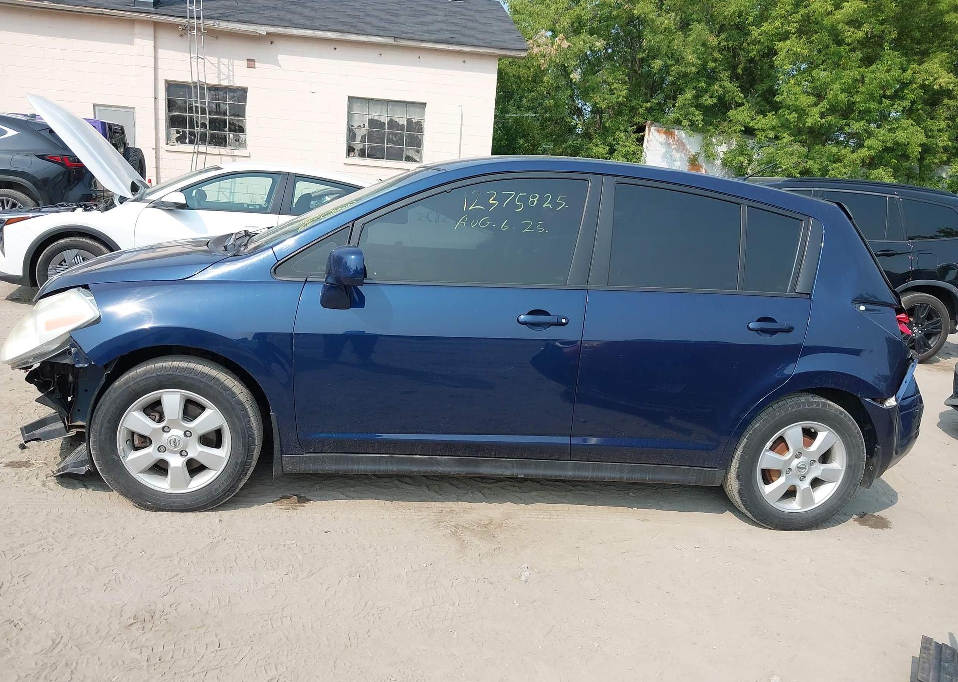 2009 NISSAN VERSA