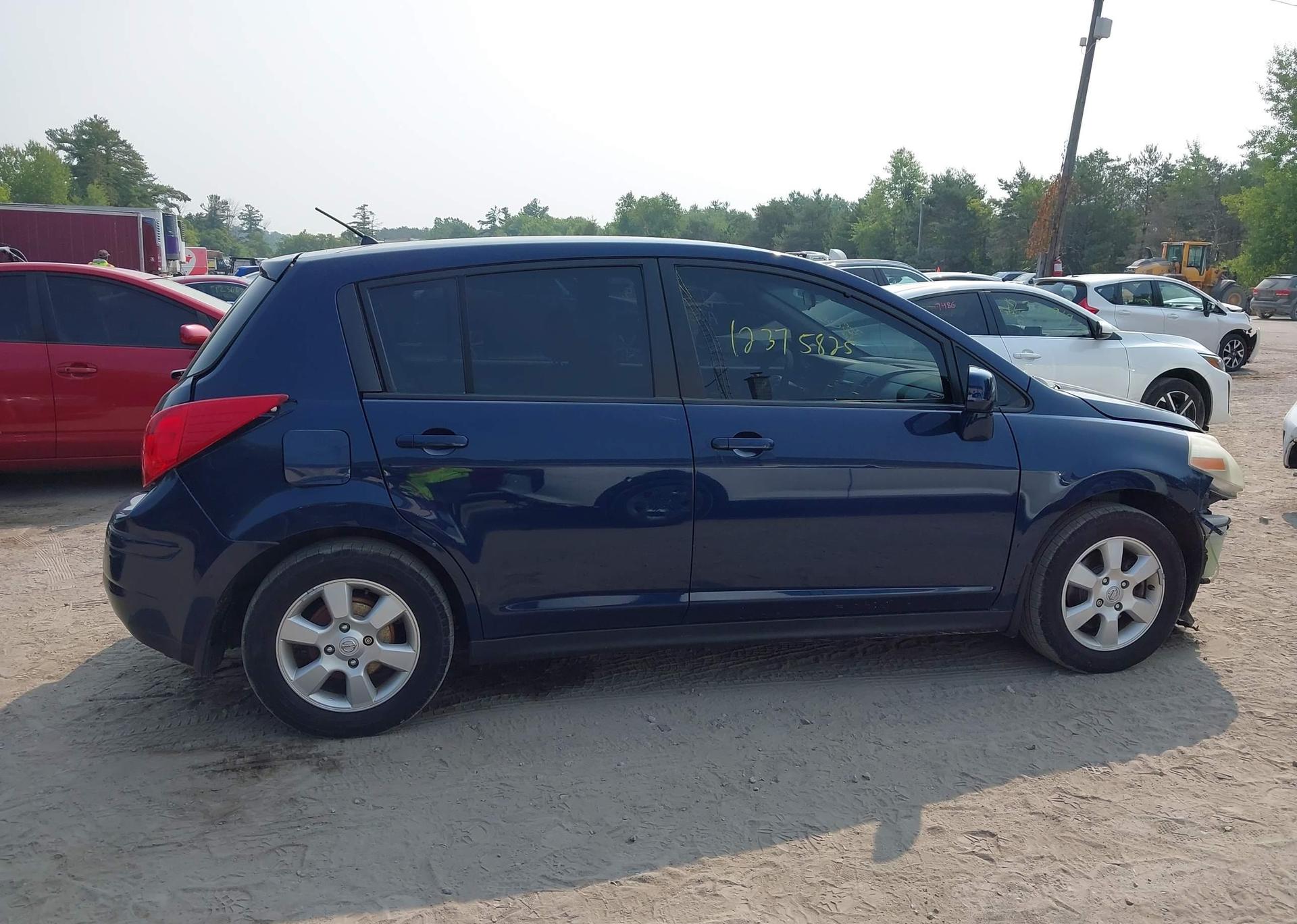 2009 NISSAN VERSA