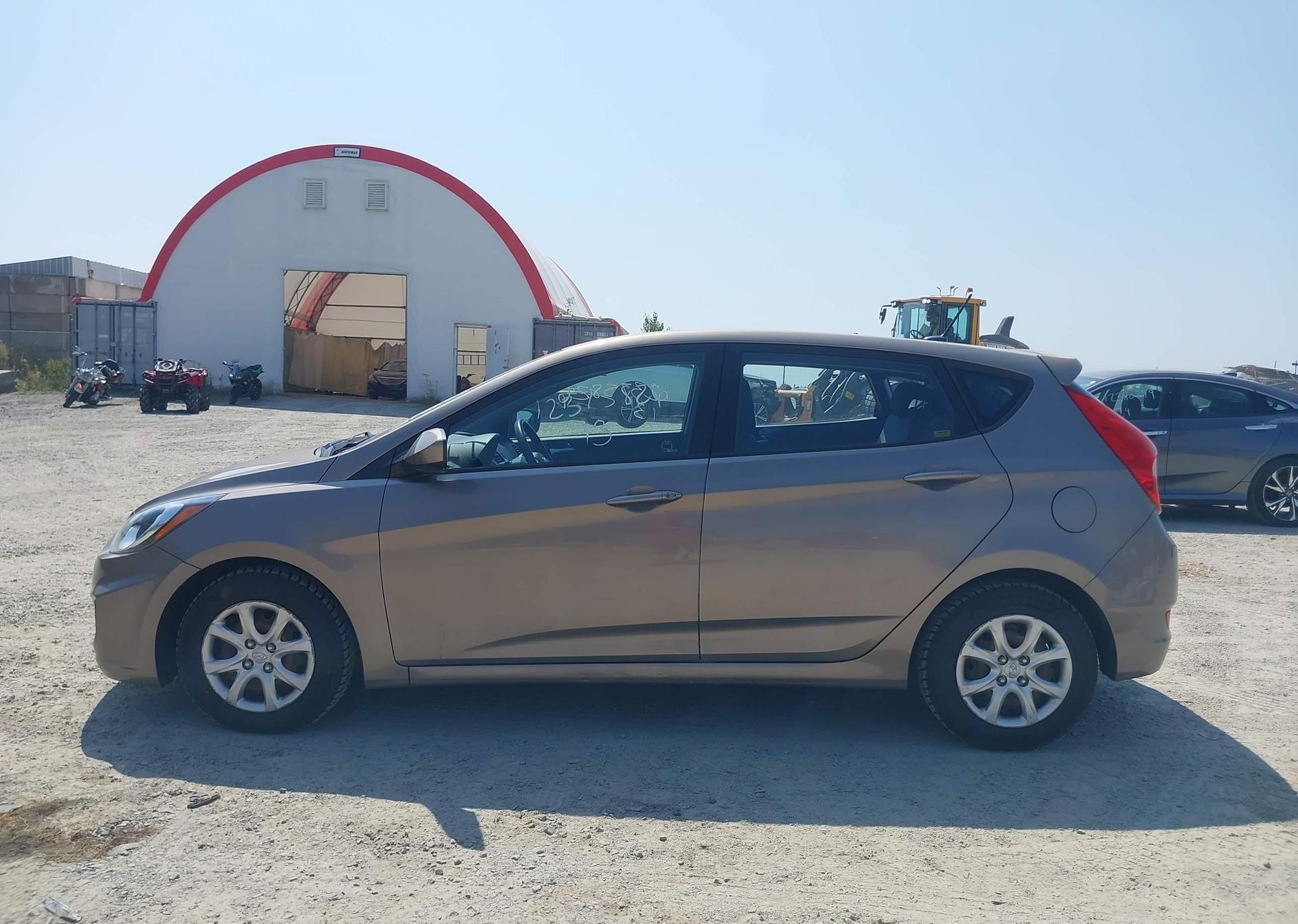 2013 HYUNDAI ACCENT GL