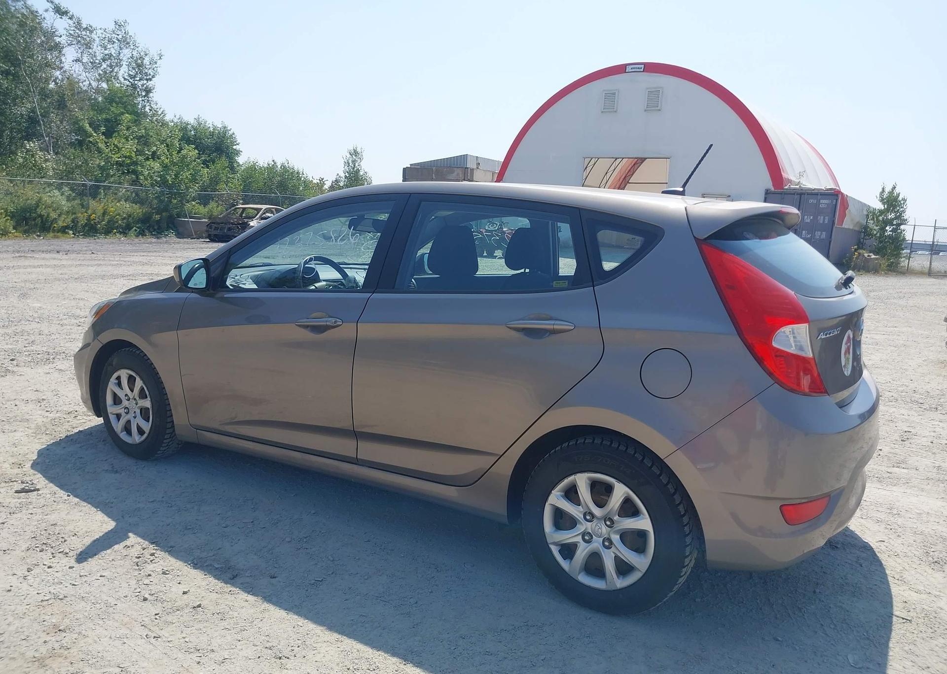 2013 HYUNDAI ACCENT GL