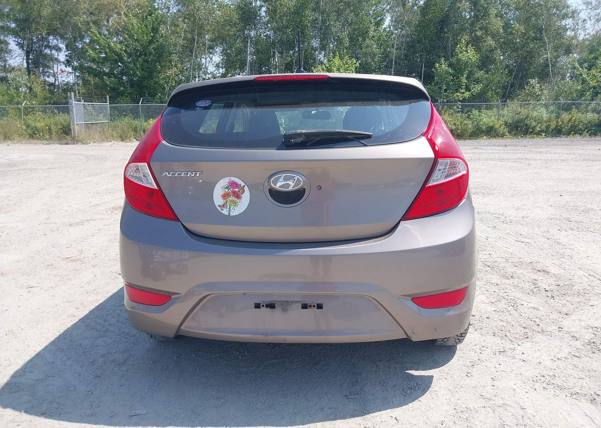 2013 HYUNDAI ACCENT GL