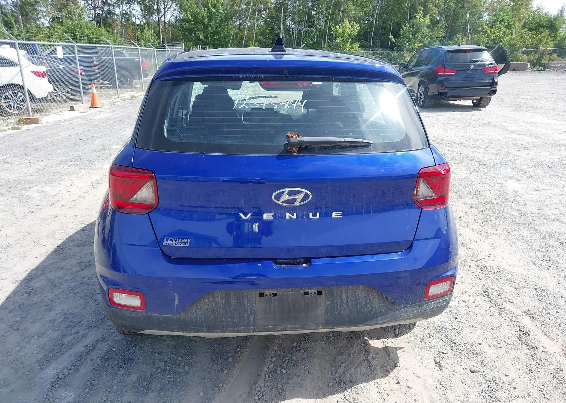 2022 HYUNDAI VENUE SE