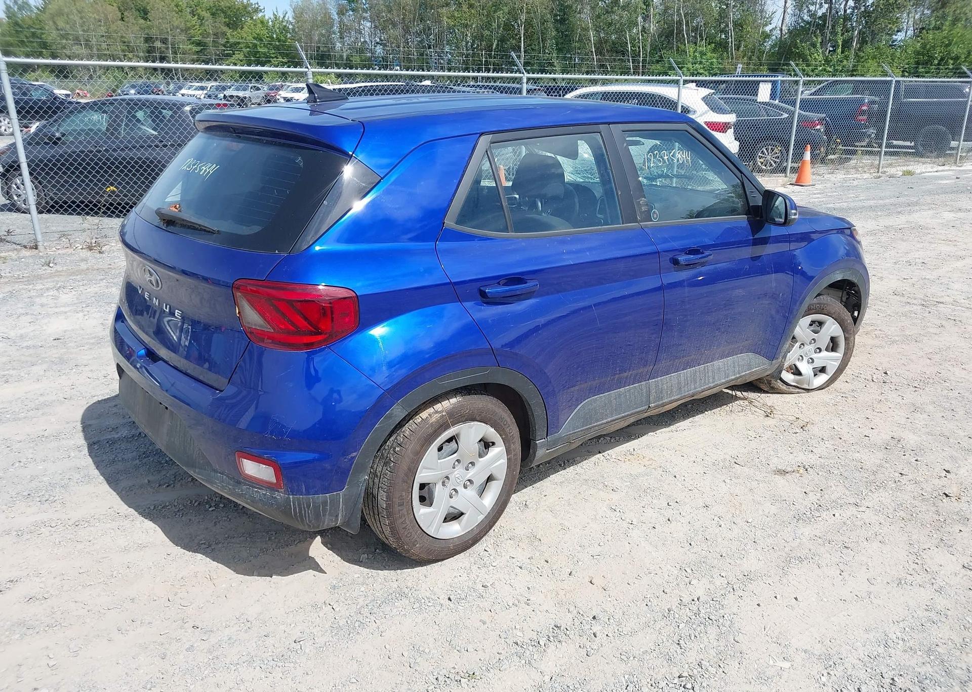 2022 HYUNDAI VENUE SE