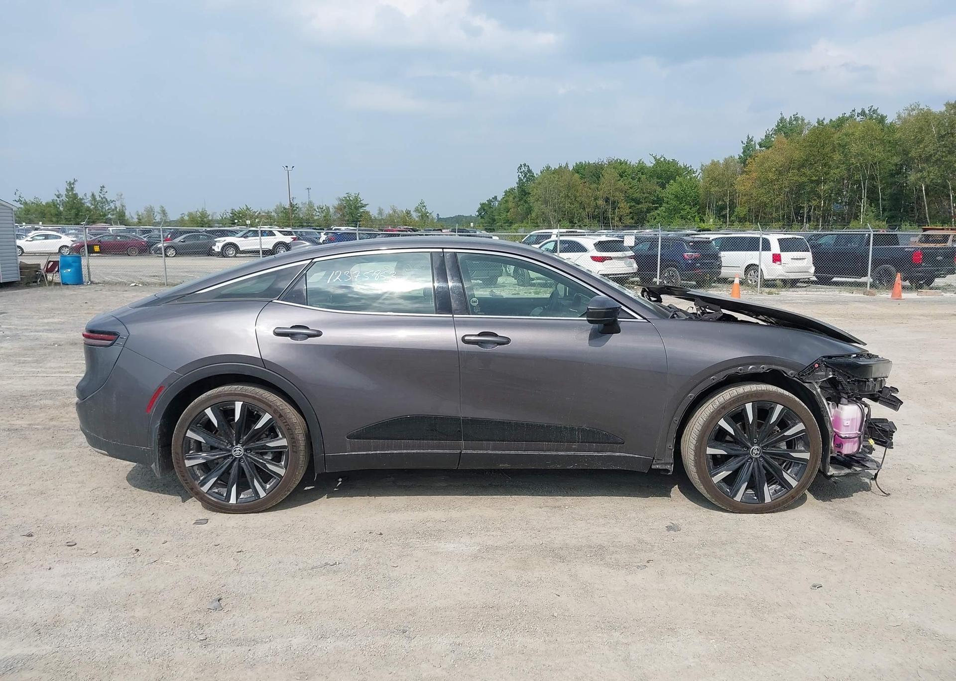 2023 TOYOTA CROWN PLATINUM