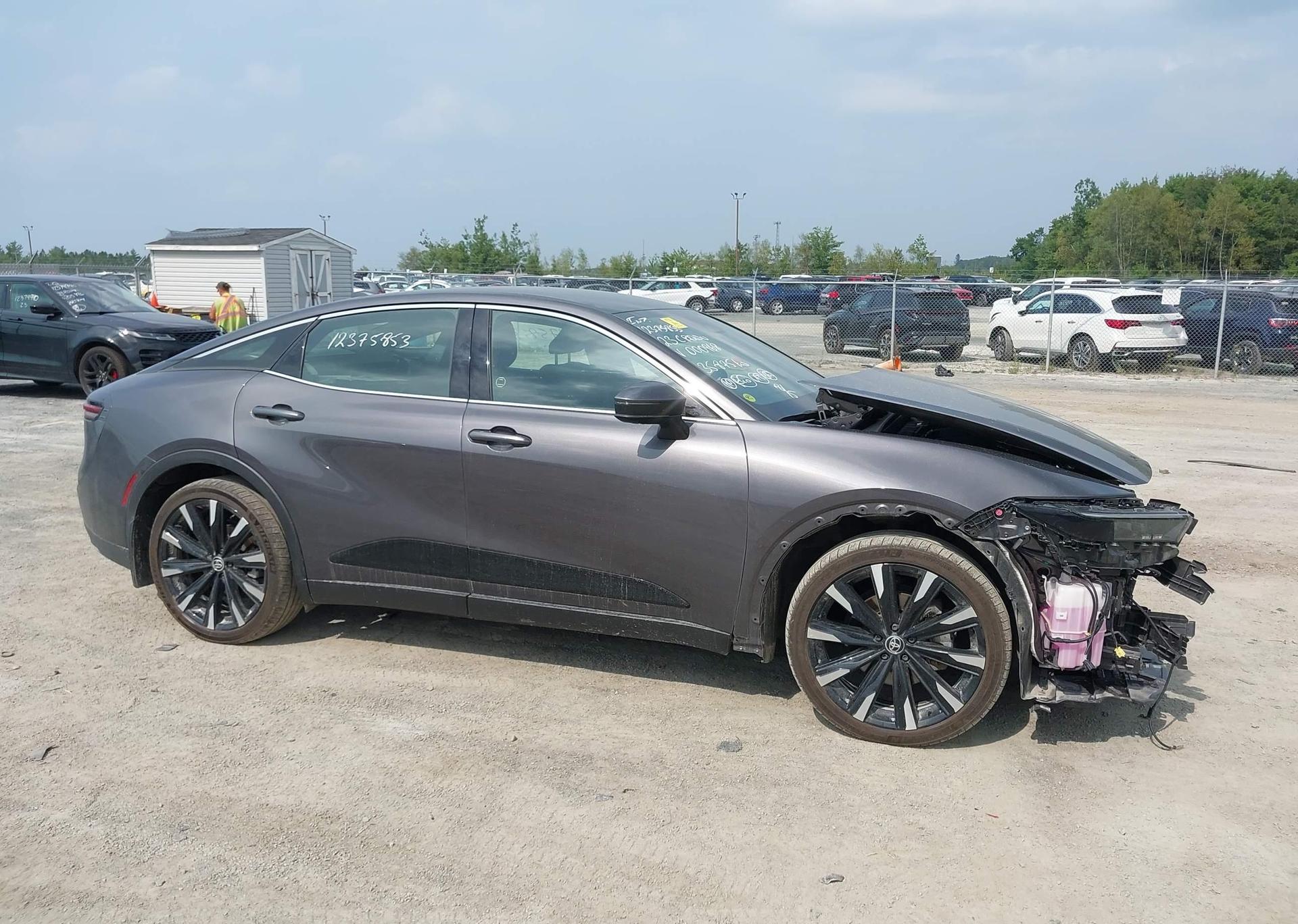 2023 TOYOTA CROWN PLATINUM