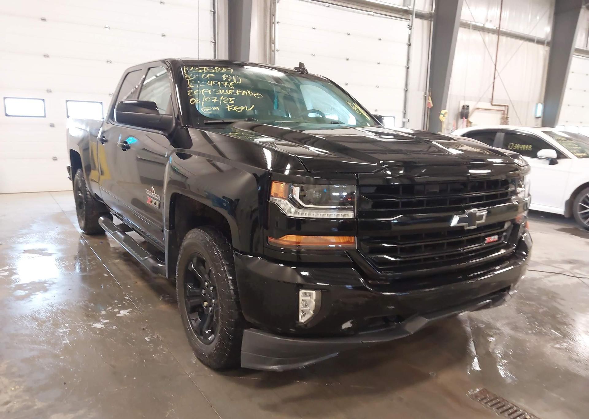 2019 CHEVROLET SILVERADO LD K1500 LT