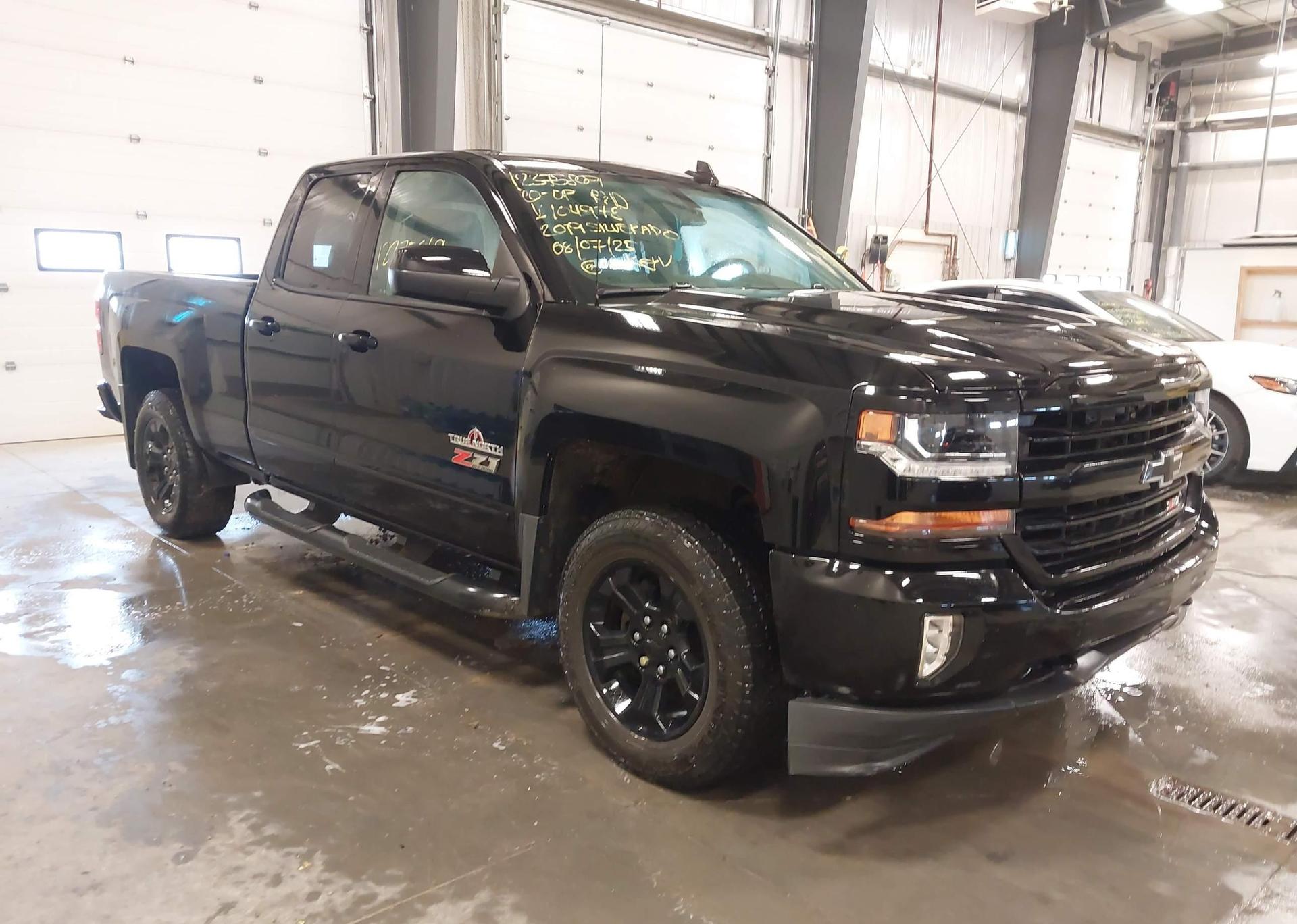 2019 CHEVROLET SILVERADO LD K1500 LT