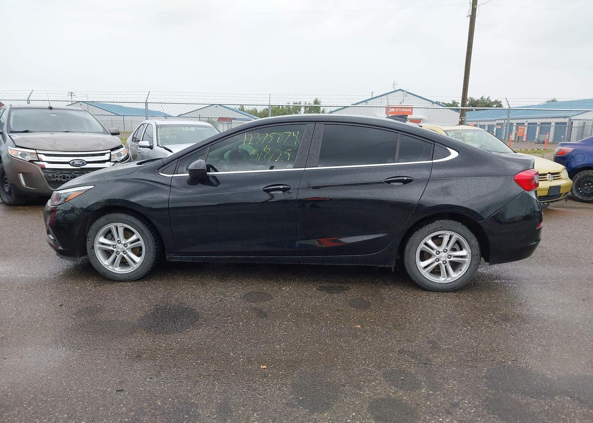 2017 CHEVROLET CRUZE LT