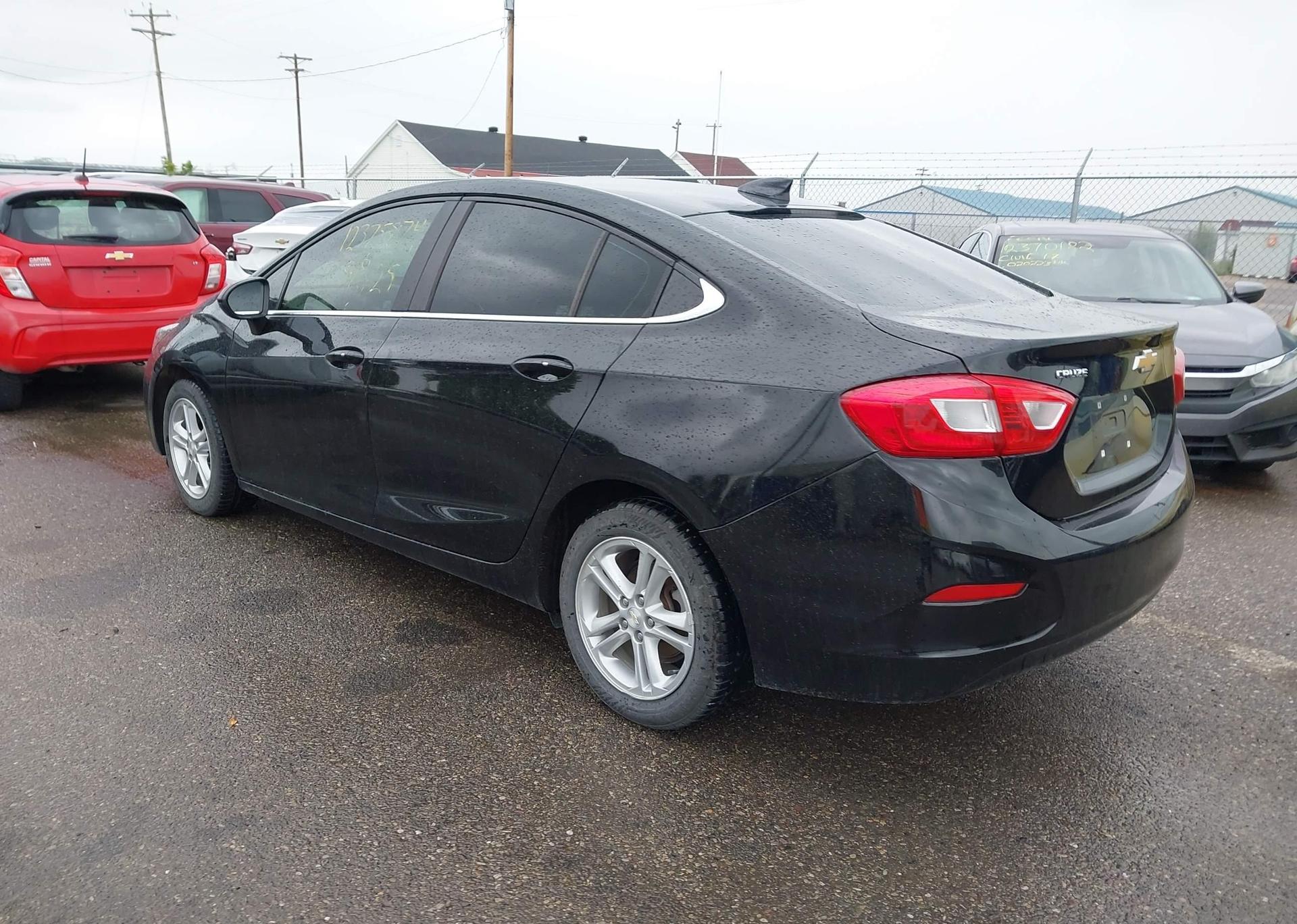 2017 CHEVROLET CRUZE LT