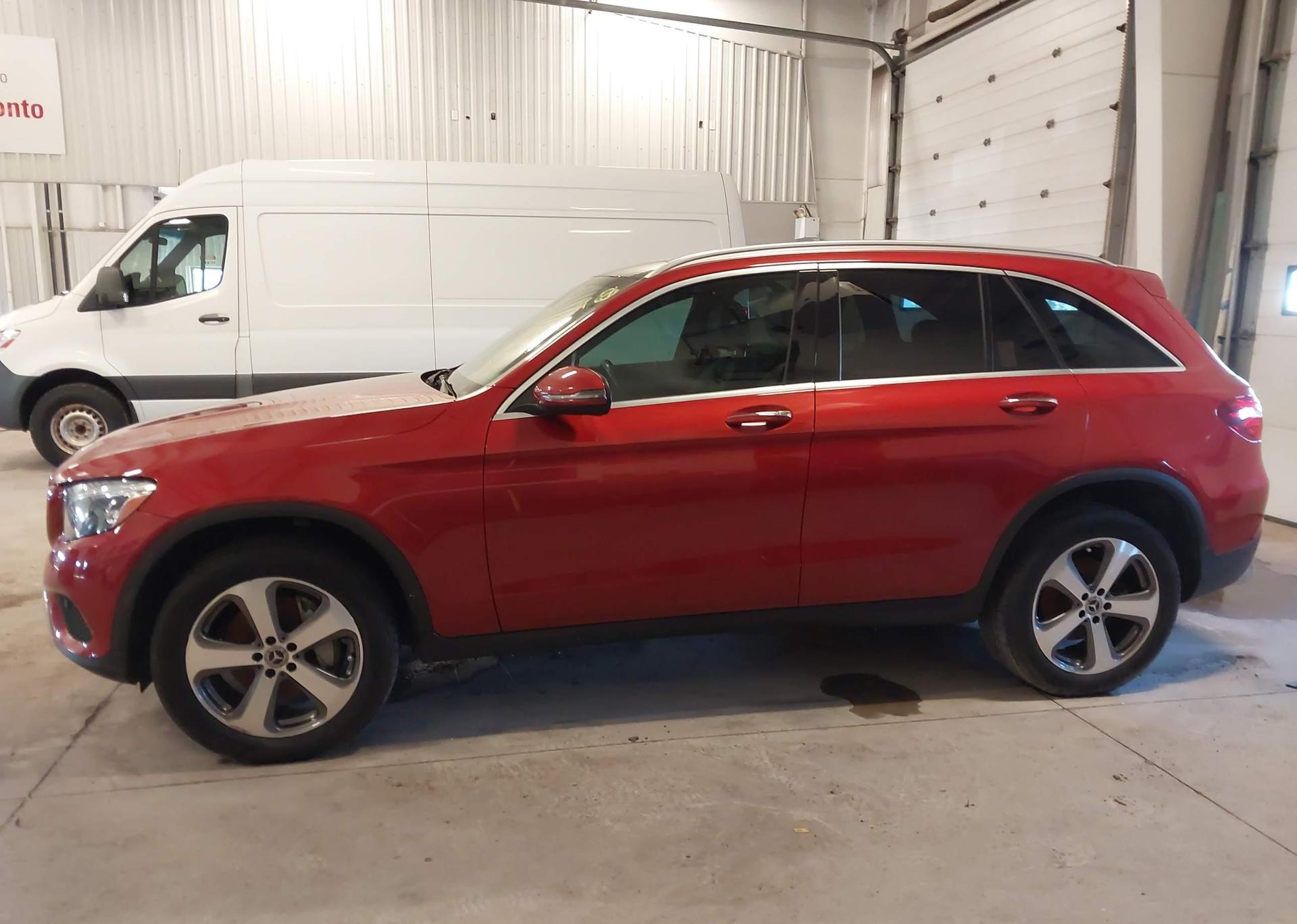 2018 MERCEDES-BENZ GLC 300 4MATIC