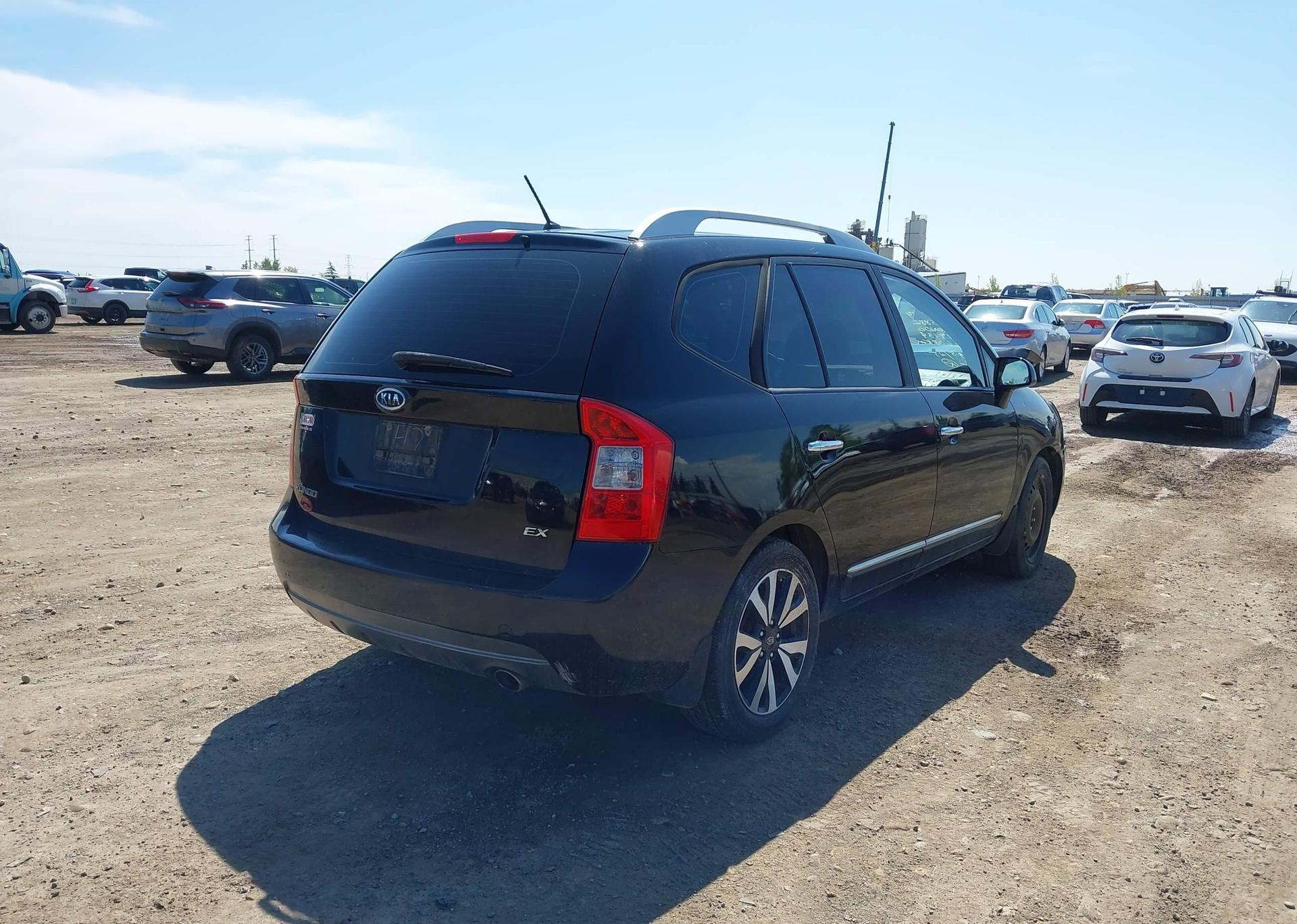 2012 KIA RONDO EX