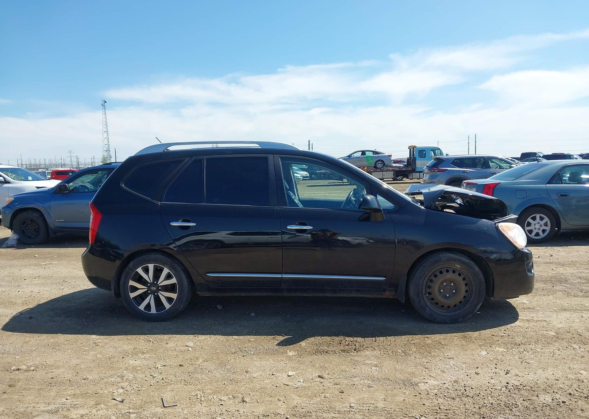 2012 KIA RONDO EX