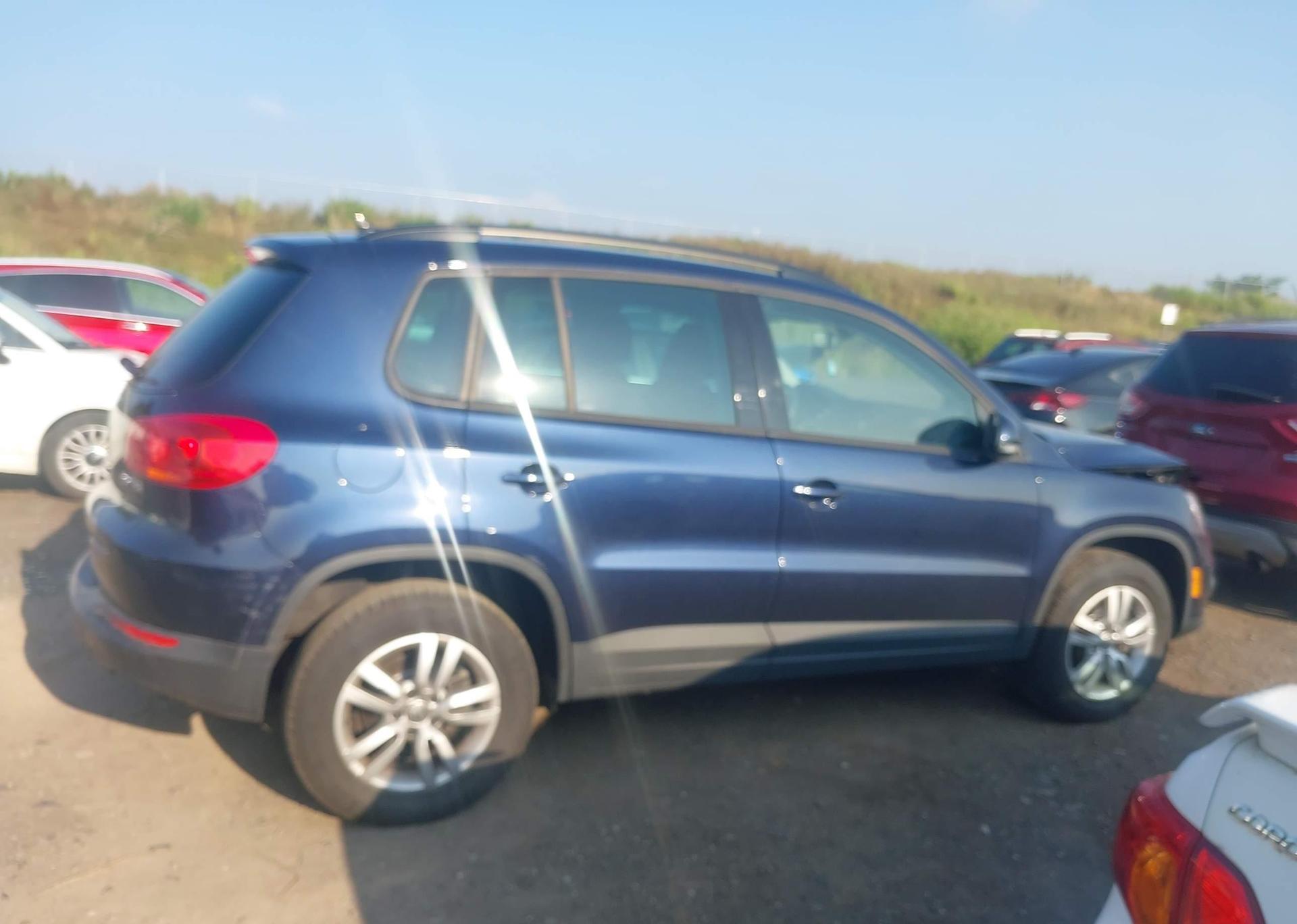 2017 VOLKSWAGEN TIGUAN