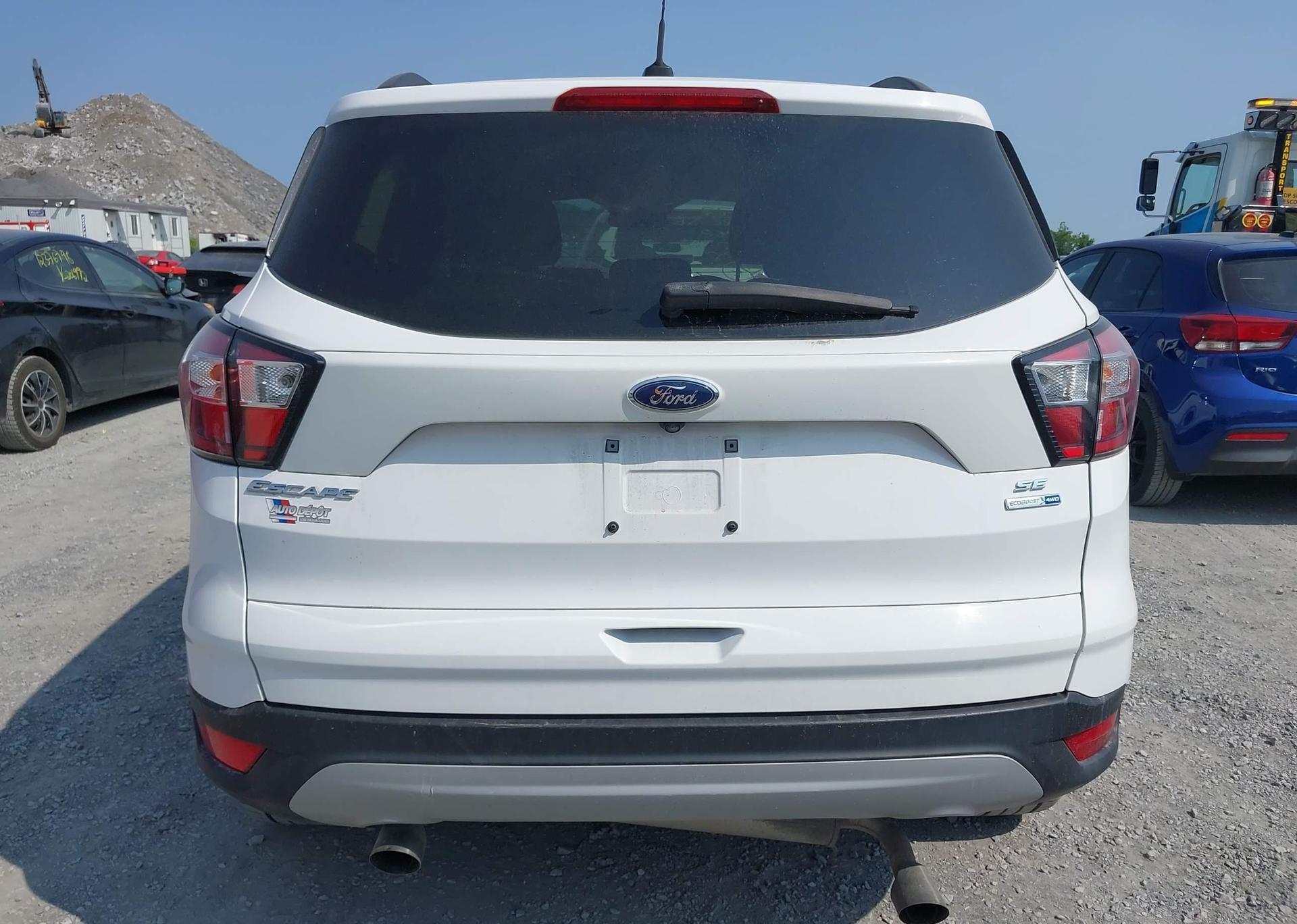 2018 FORD ESCAPE SE