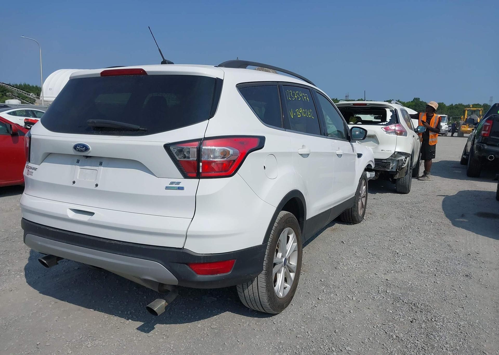 2018 FORD ESCAPE SE