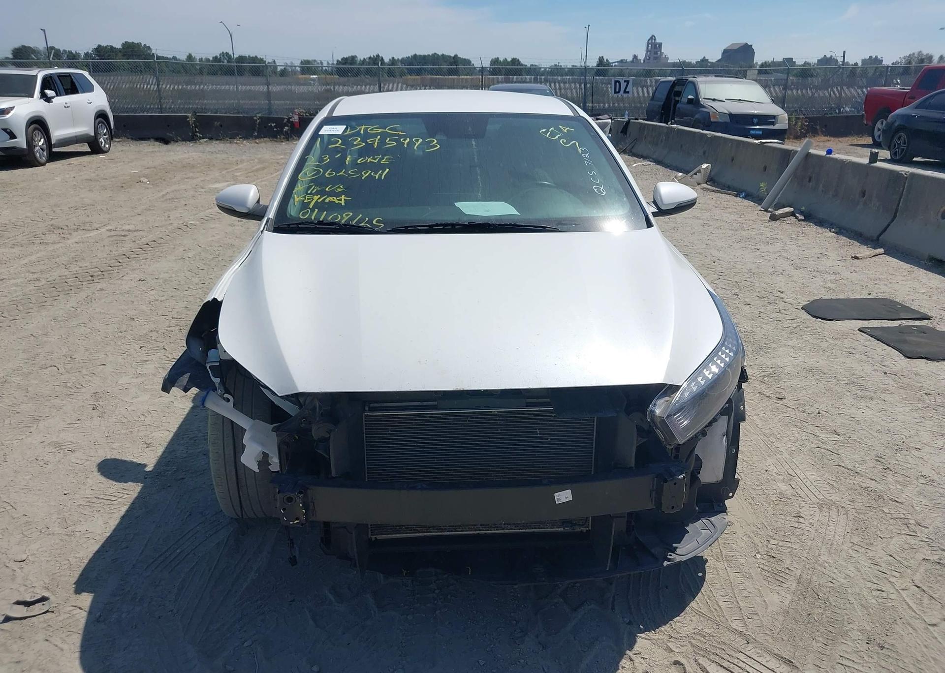 2023 KIA FORTE EX